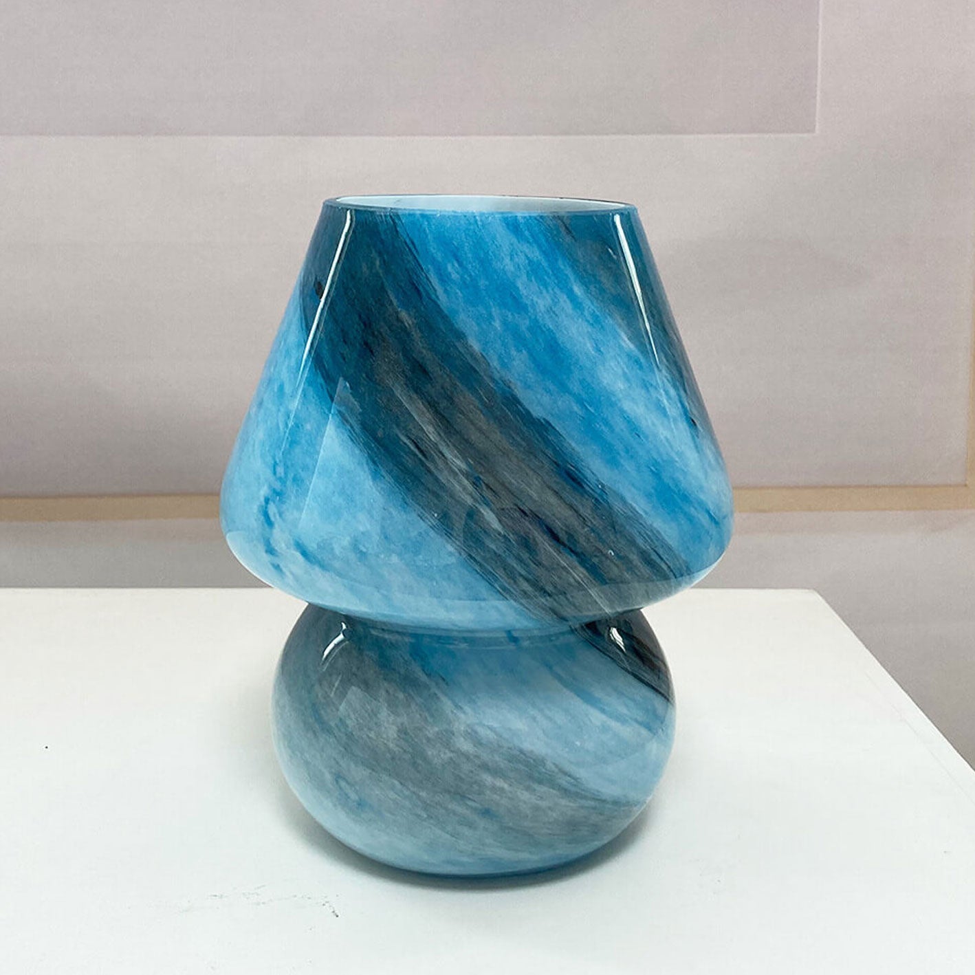 Kreative Handcrafted Glass Planet Design Mushroom Table Lamp
