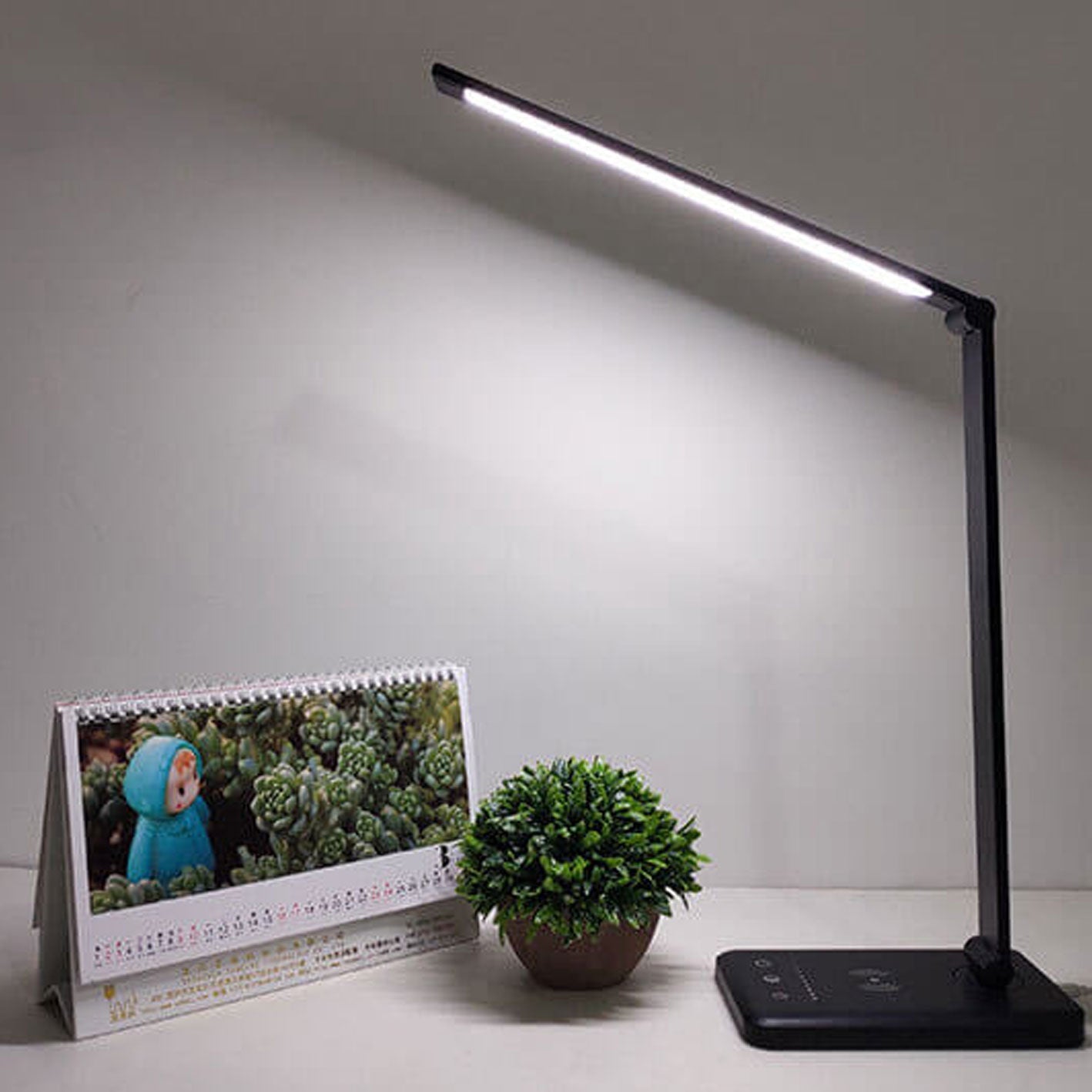 Foldable Wireless Rechargeable LED Eye Protection Reading Desk Lamp