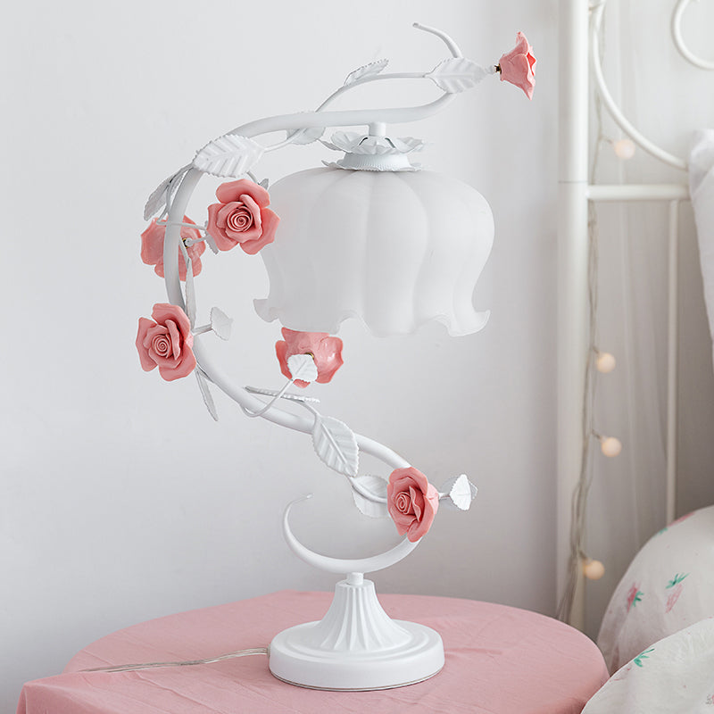 Elegant RoseGlow Covered Rose Lamp – Timeless Beauty and Warm Ambiance