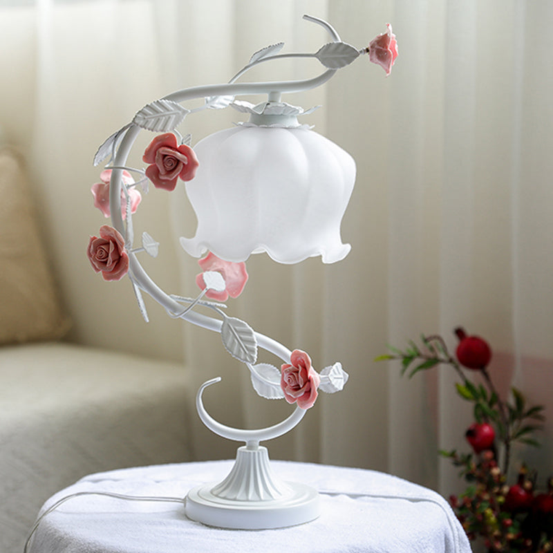 Elegant RoseGlow Covered Rose Lamp – Timeless Beauty and Warm Ambiance
