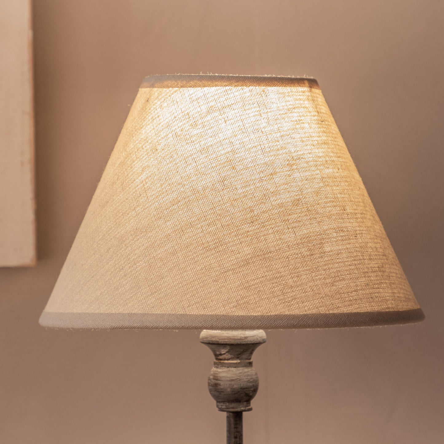 Slim Rustic Wooden Table Lamp – Timeless Elegance for Every Space