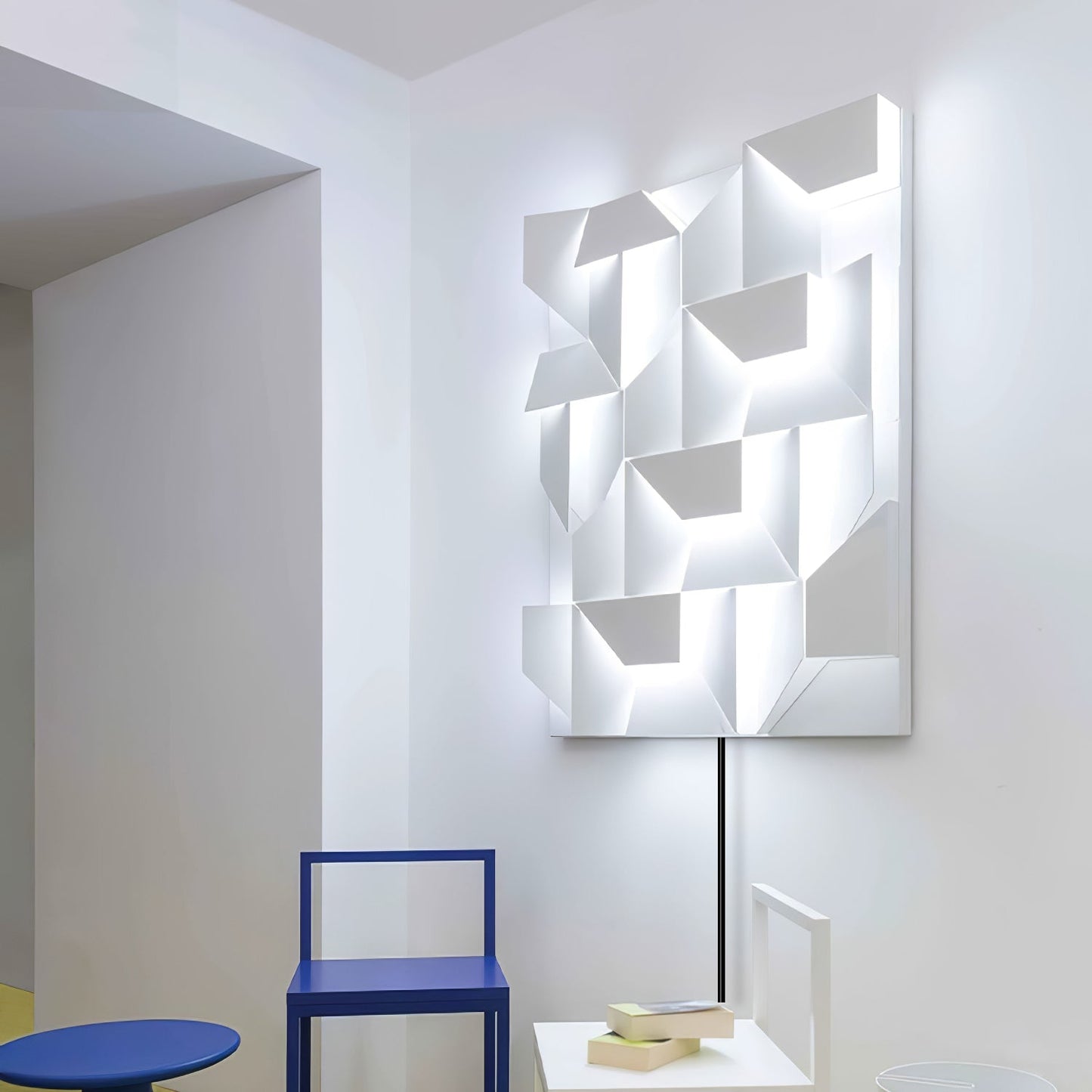 Shadows Grand Plug-in Sconce LED Wall Light - White Metal