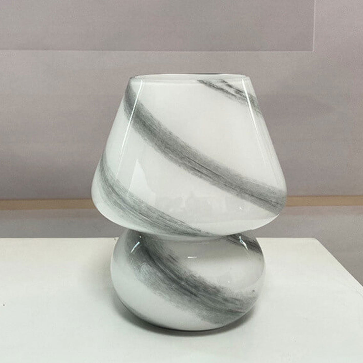Kreative Handcrafted Glass Planet Design Mushroom Table Lamp