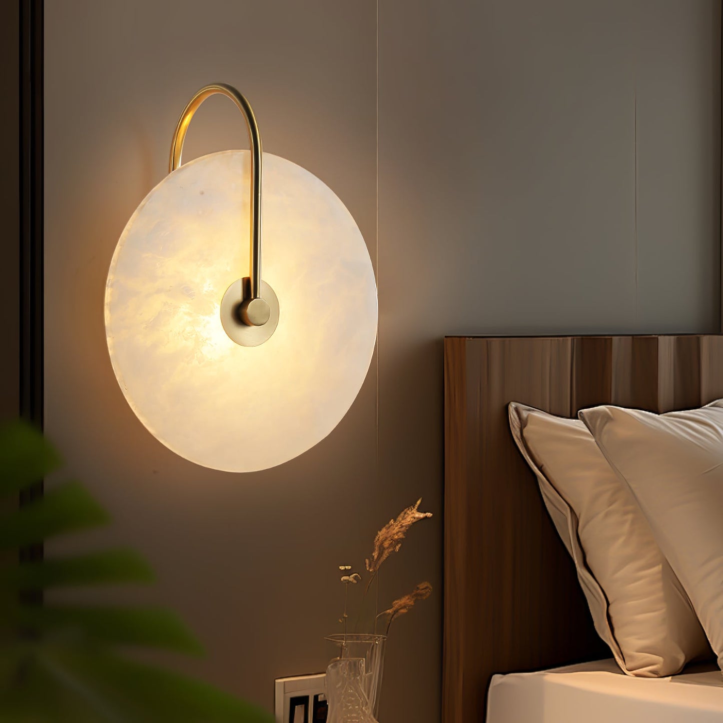 Alabaster LED Wall Lamp - Dimmable, Modern Design, Indoor