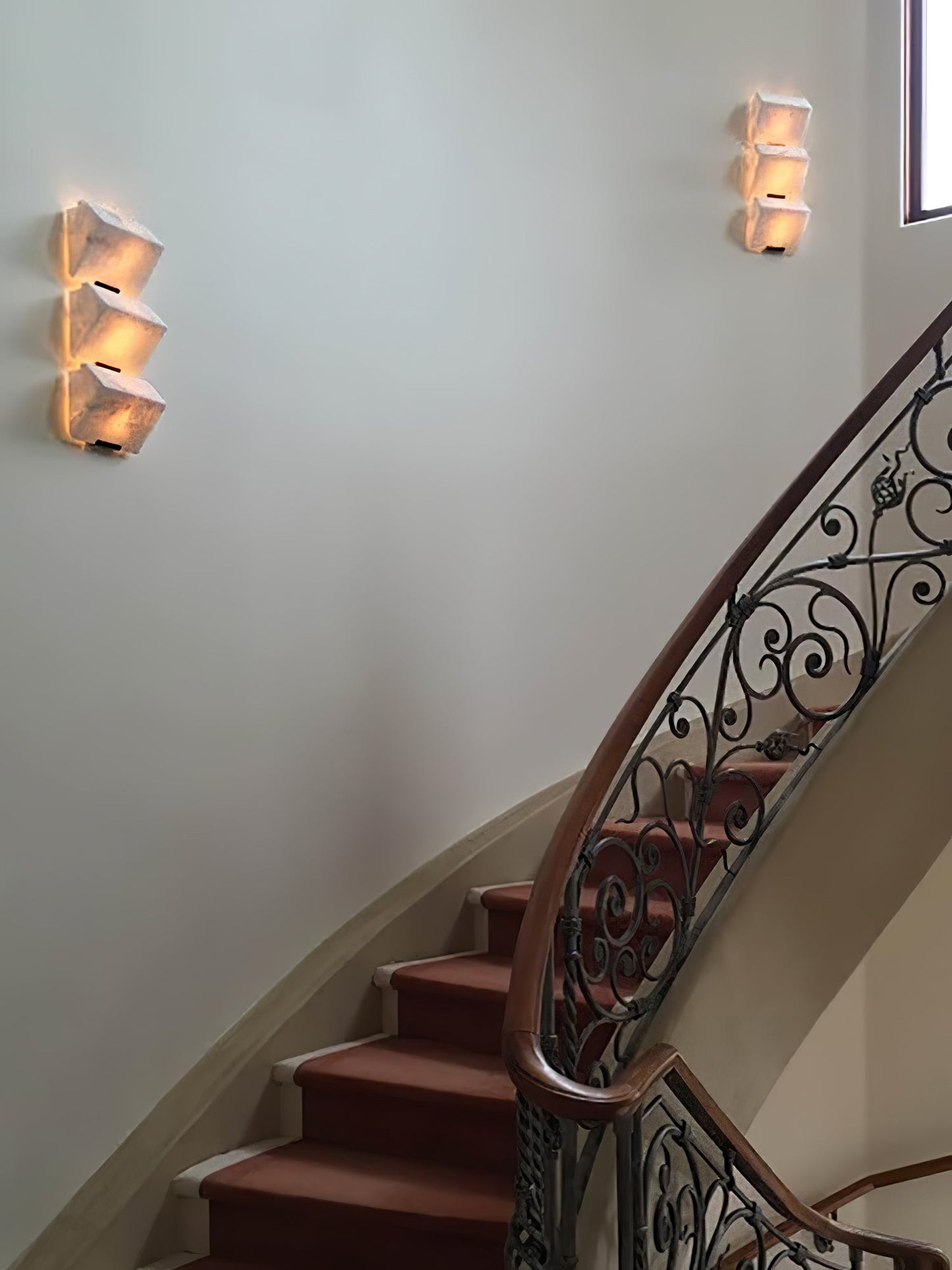 Alabaster Staircase Wall Lamp - Dimmable LED Indoor Light