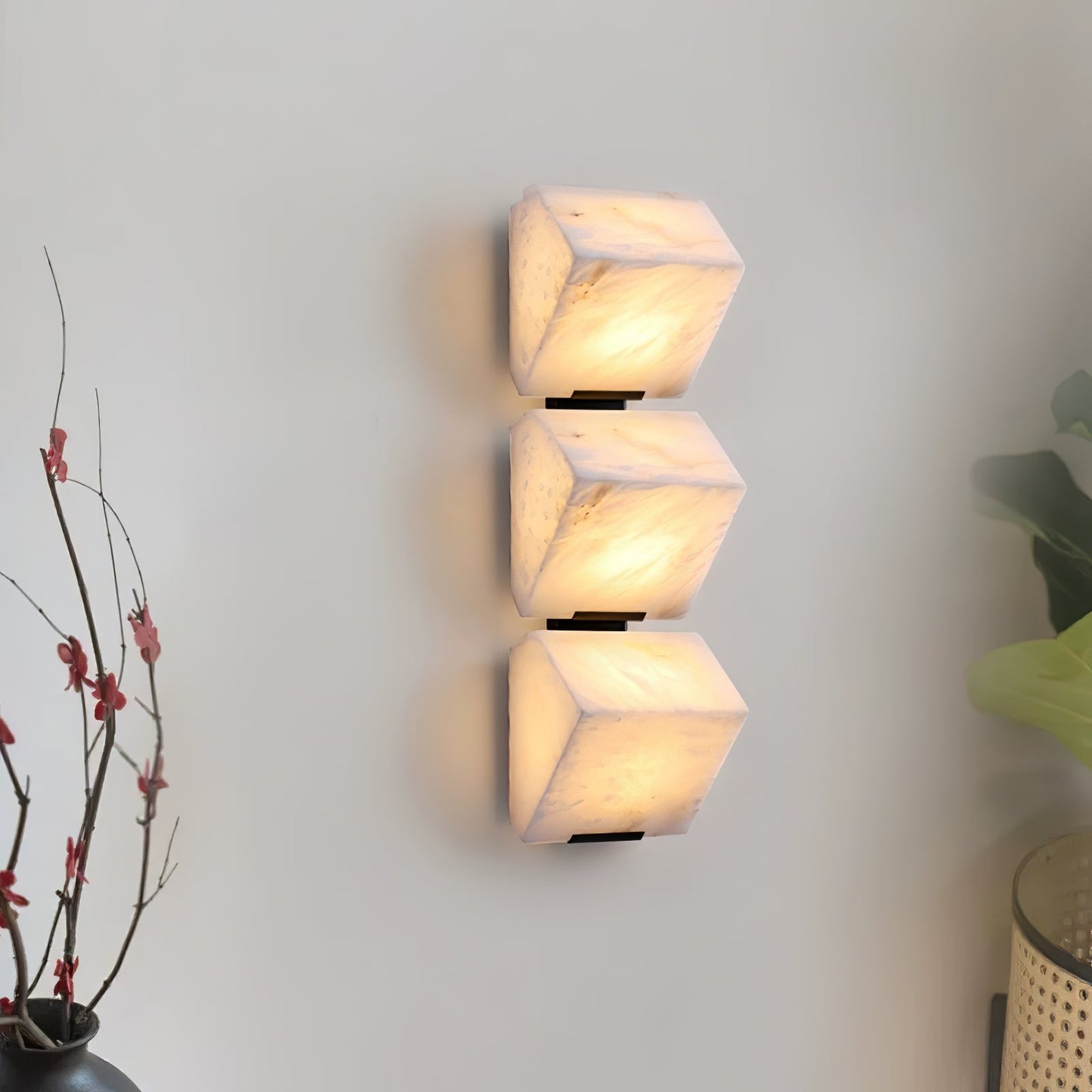 Alabaster Staircase Wall Lamp - Dimmable LED Indoor Light