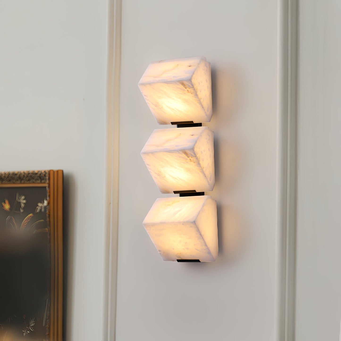 Alabaster Staircase Wall Lamp - Dimmable LED Indoor Light