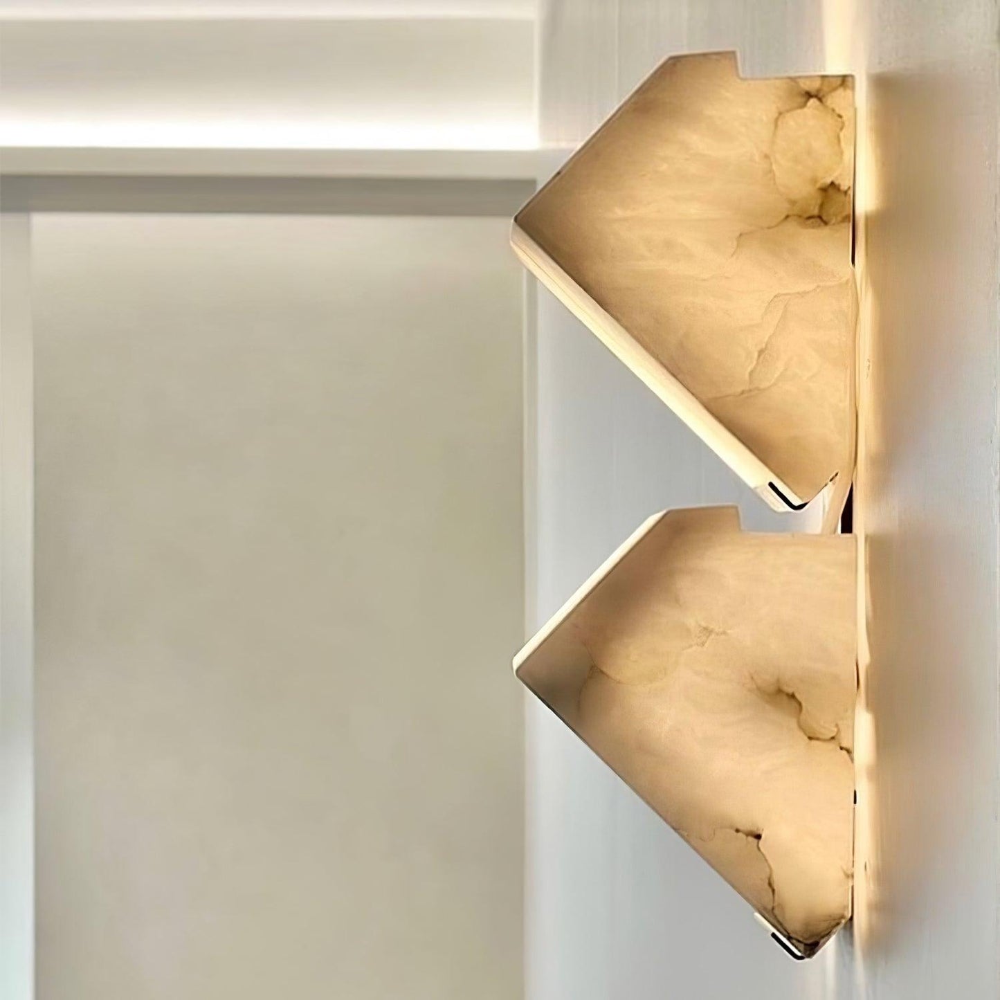 Alabaster Staircase Wall Lamp - Dimmable LED Indoor Light