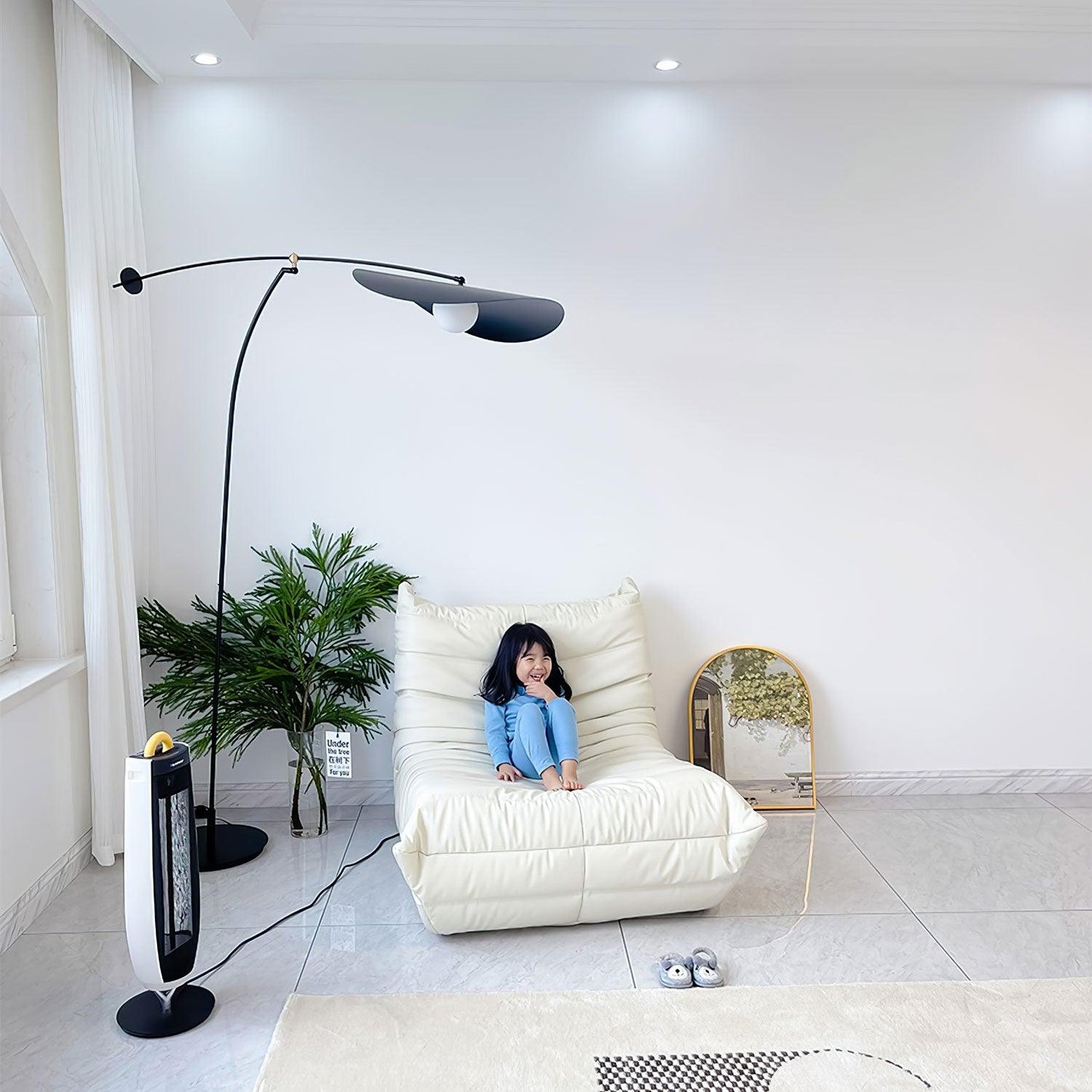 Alonso Floor Lamp - Modern LED Lighting for Living Room