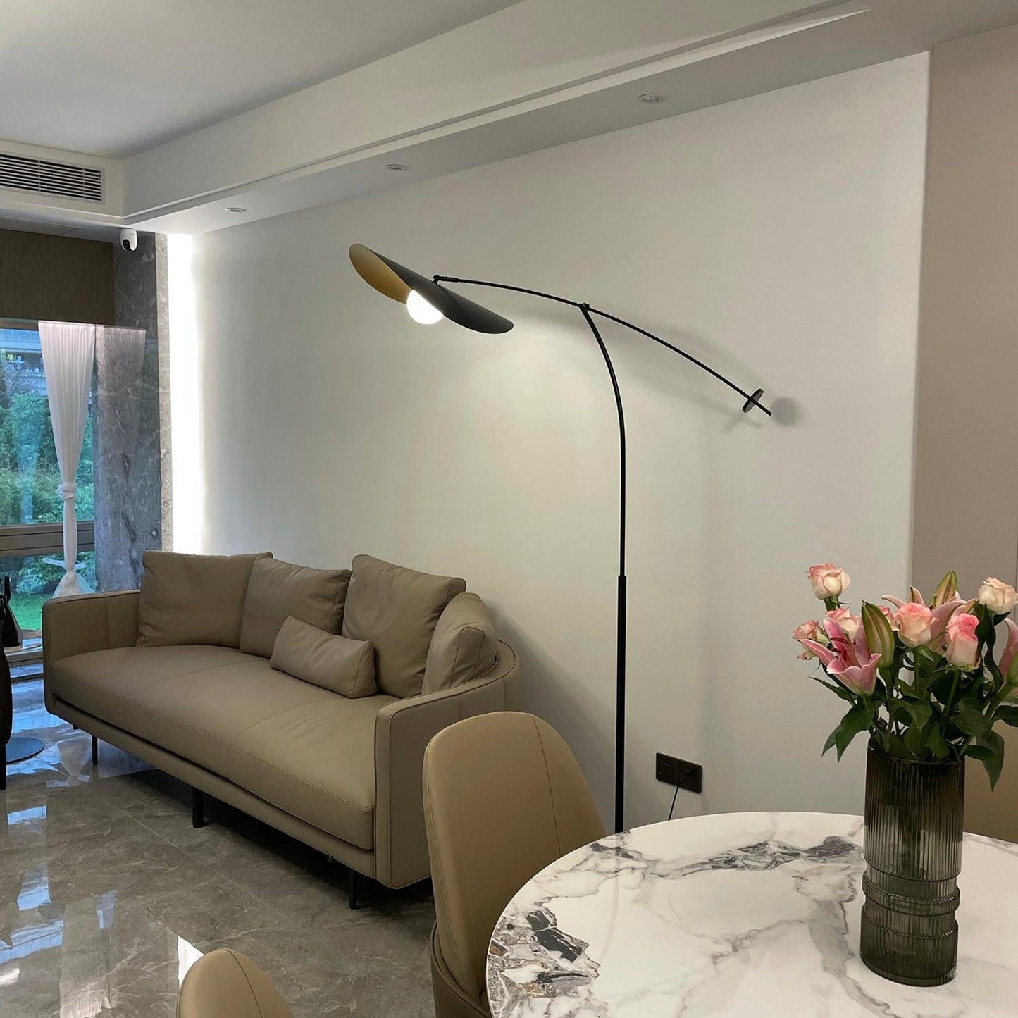 Alonso Floor Lamp - Modern LED Lighting for Living Room