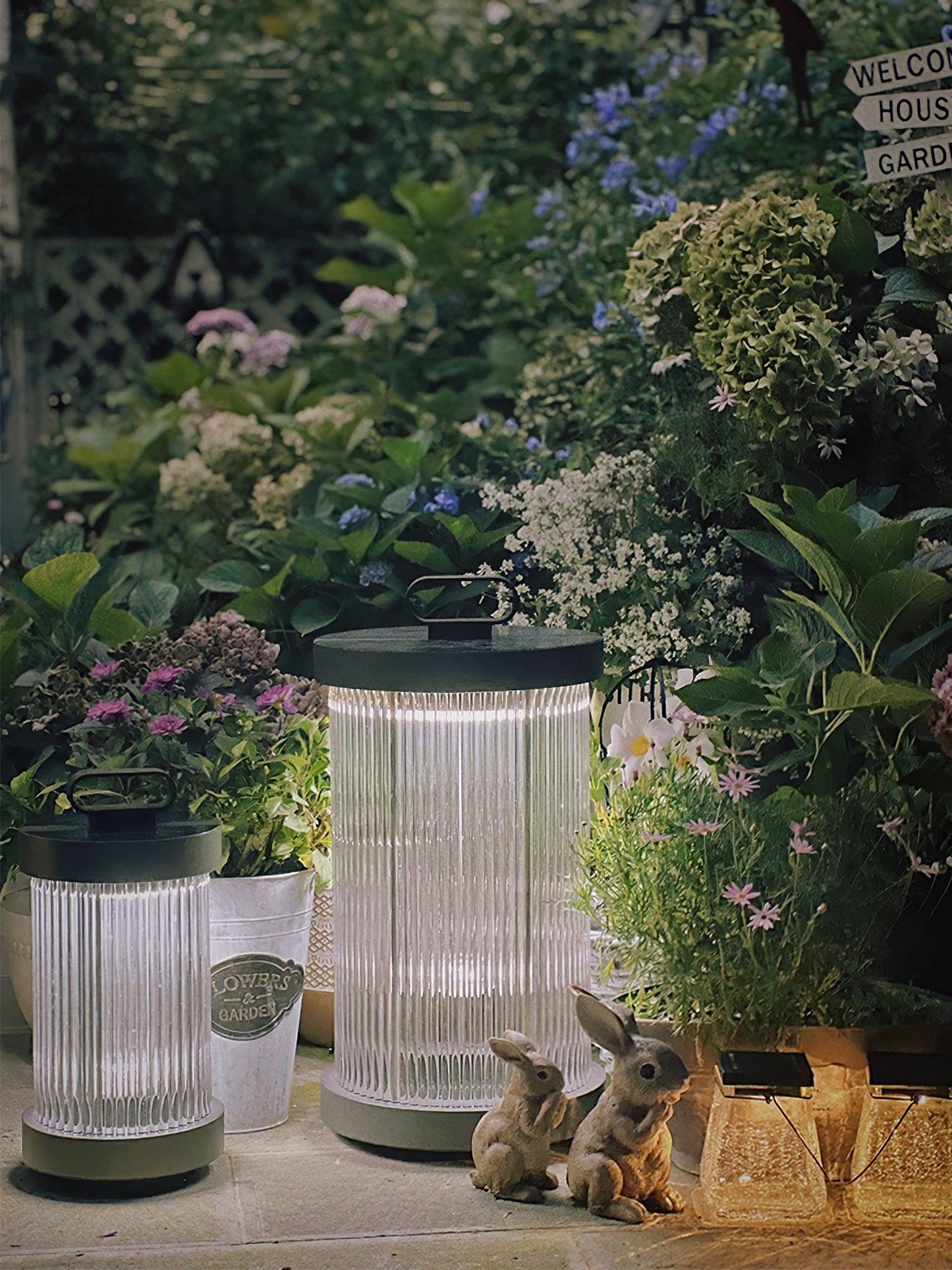 Lantern Garden Solar Outdoor Light with Remote Control
