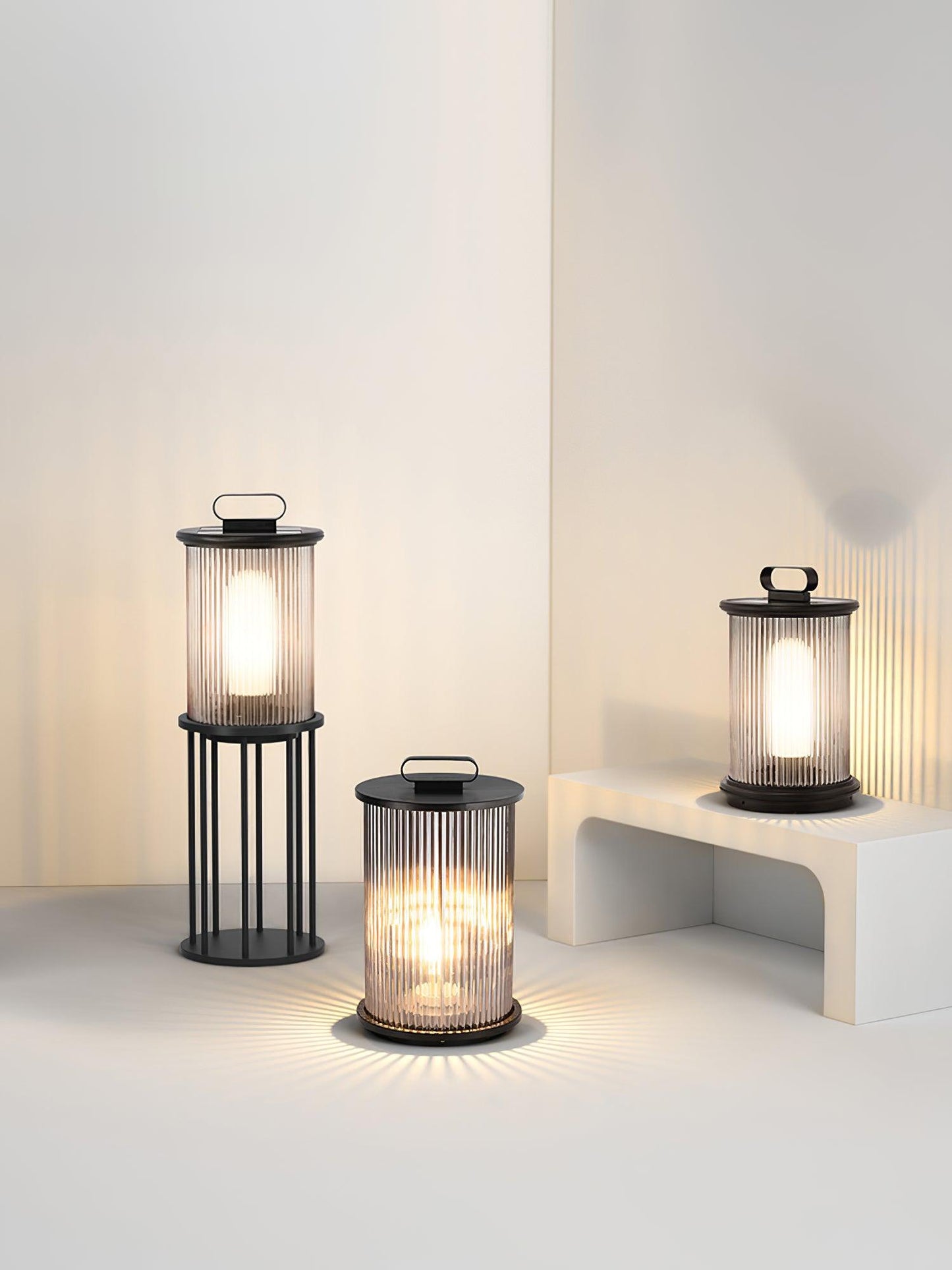 Lantern Garden Solar Outdoor Light with Remote Control