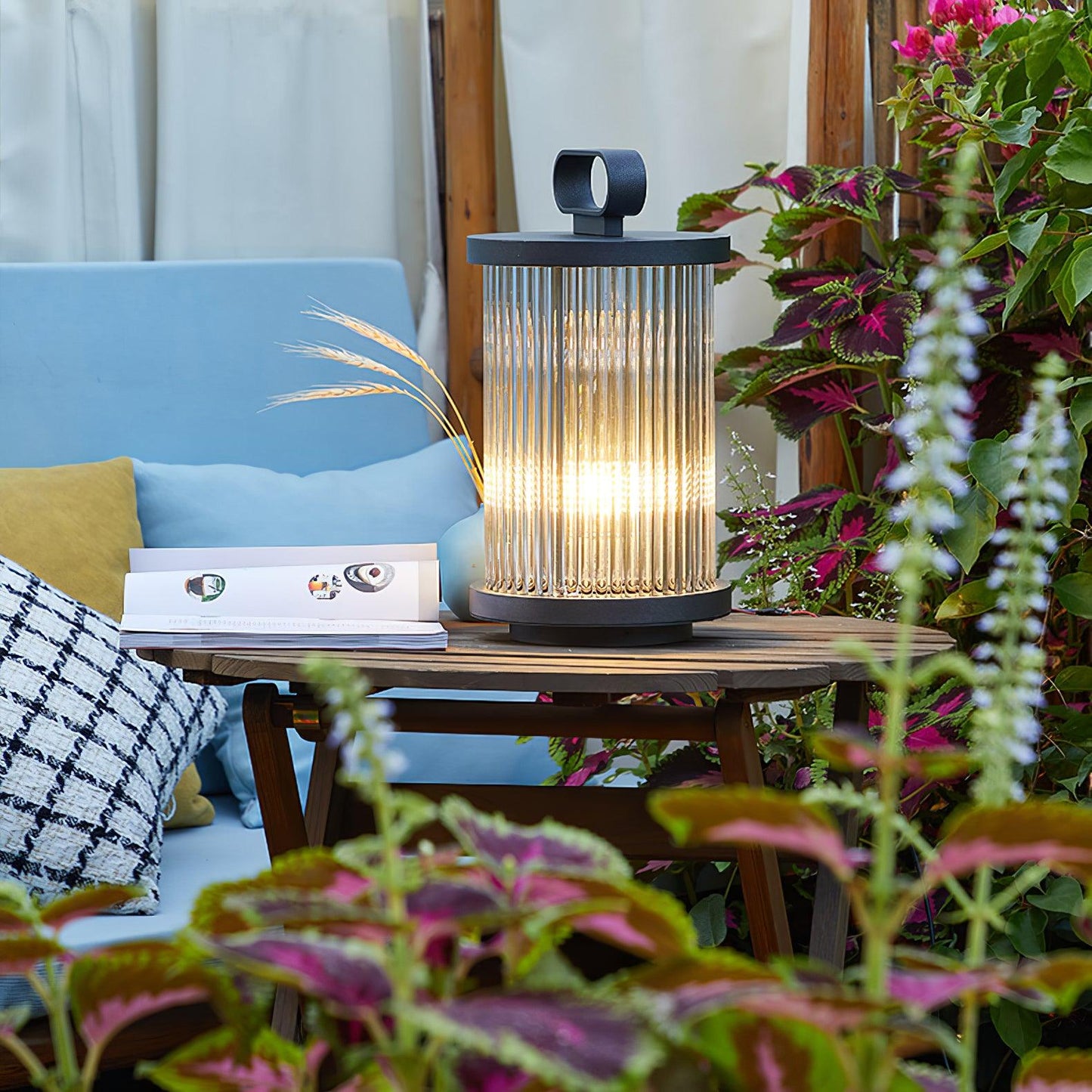 Lantern Garden Solar Outdoor Light with Remote Control