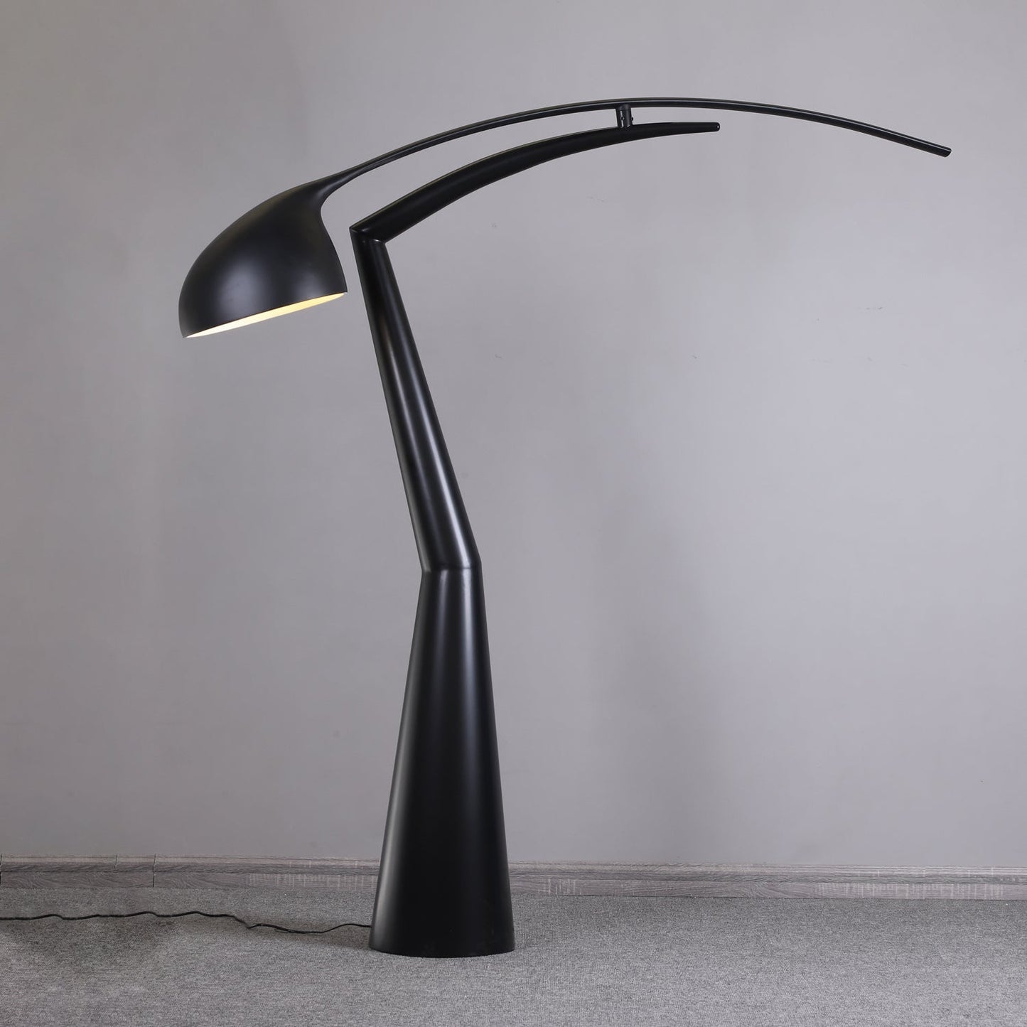 Arden Sculpture Floor Lamp - Contemporary LED Arc Design