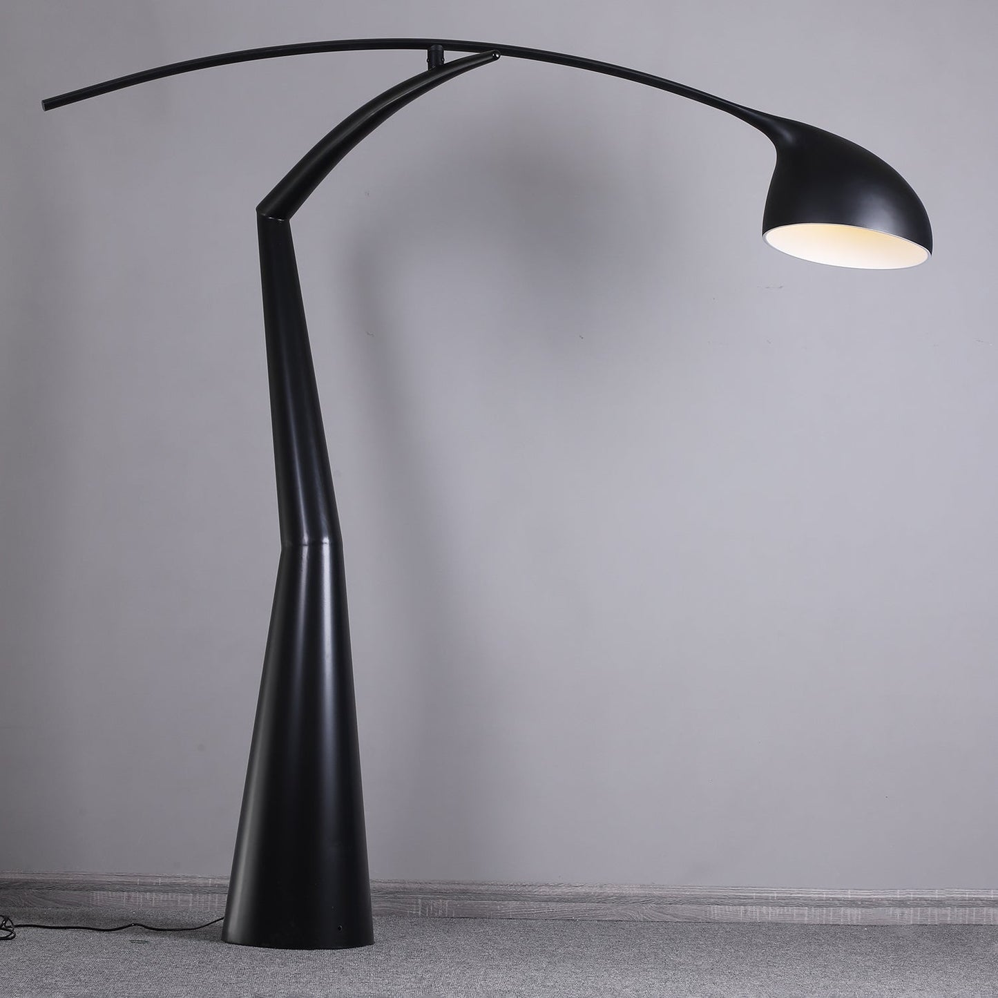 Arden Sculpture Floor Lamp - Contemporary LED Arc Design