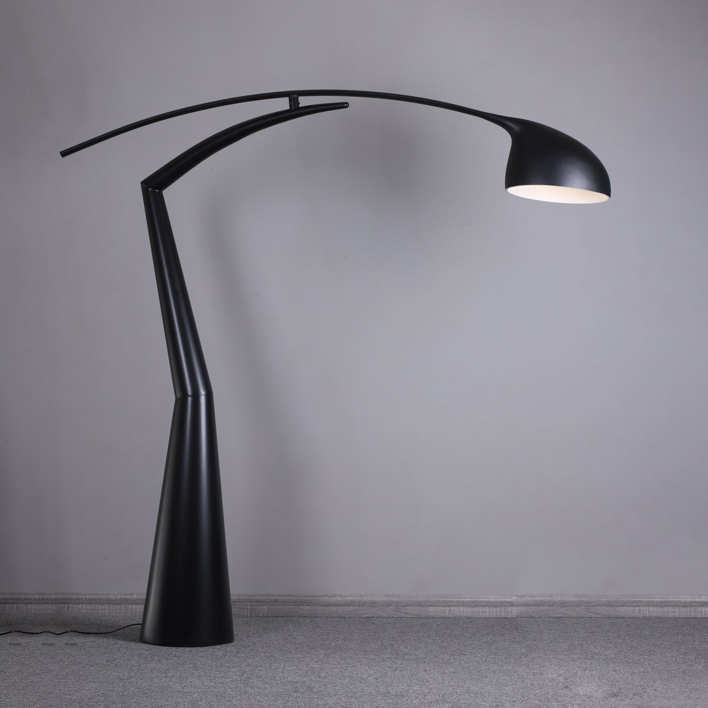 Arden Sculpture Floor Lamp - Contemporary LED Arc Design