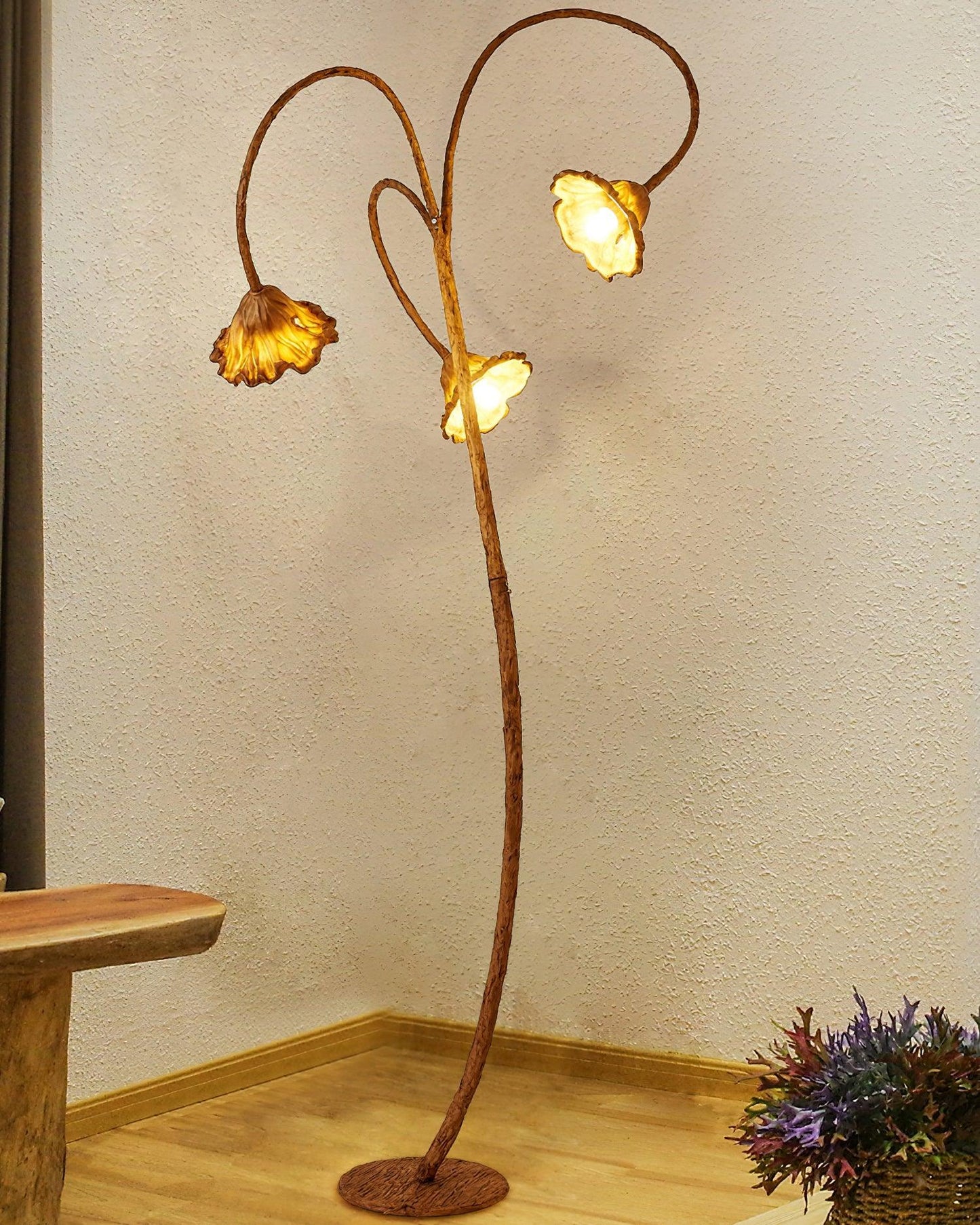 Artistic Lotus Leaf Floor Lamp LED Indoor Lighting Decor