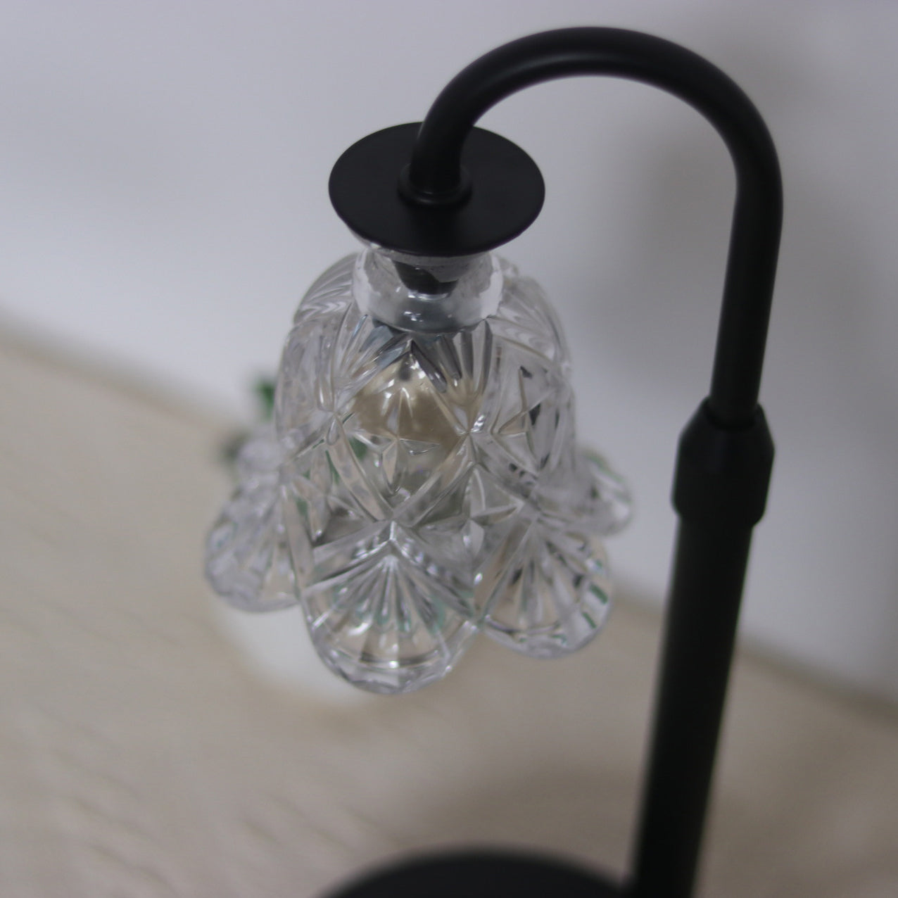 Contemporary Scandinavian Floral Disc Base Iron Wood Glass 1-Light Table Lamp for Bedroom