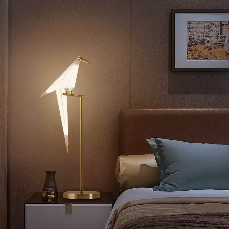 Origami Bird Magnetic Lamp – Stylish and Versatile Lighting