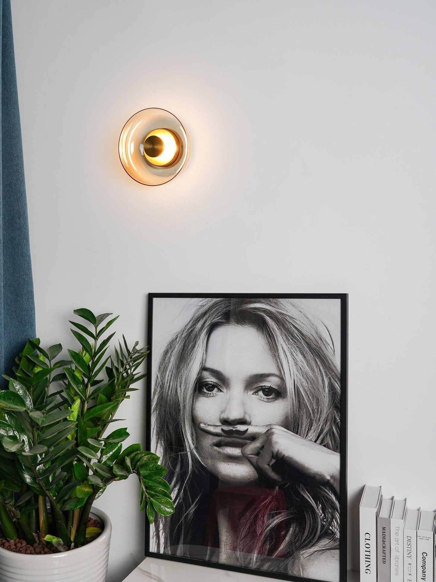 Glimmera Wall Light - Integrated LED Brass Ambient Fixture