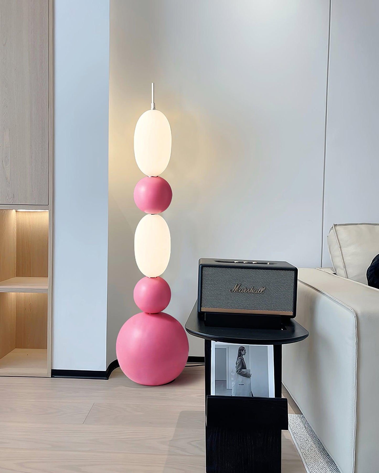 Bola Floor Lamp with Integrated LED - Modern Indoor Lighting