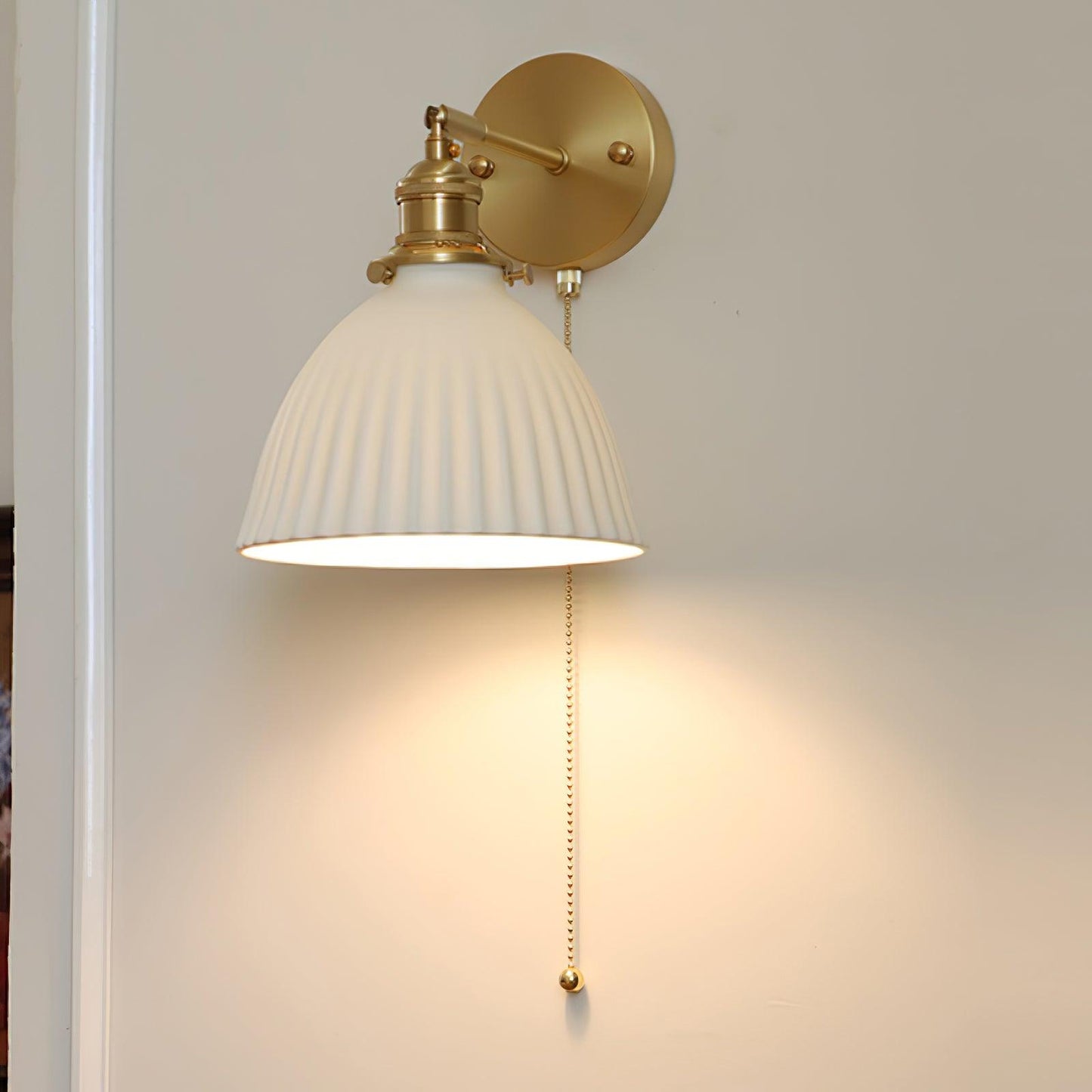 Brass Pleated Ceramic Wall Lamp - Modern Indoor Lighting