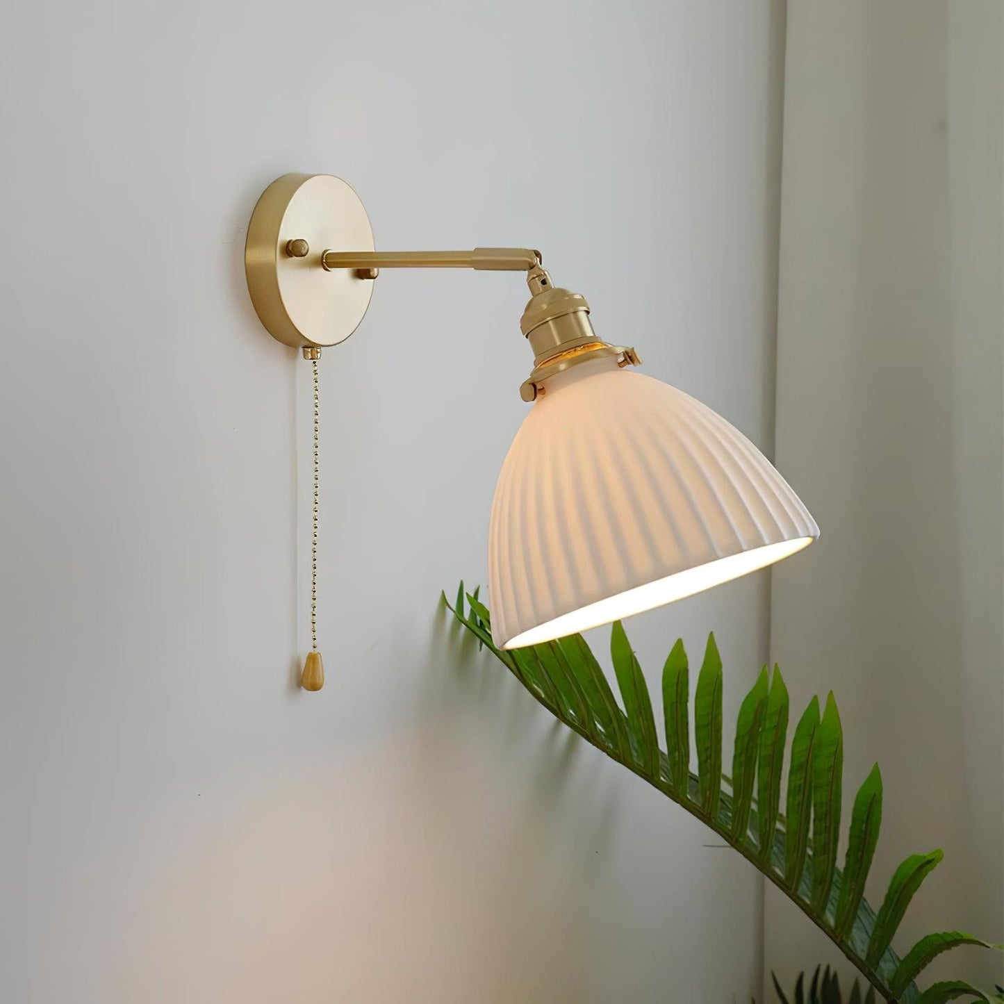 Brass Pleated Ceramic Wall Lamp - Modern Indoor Lighting