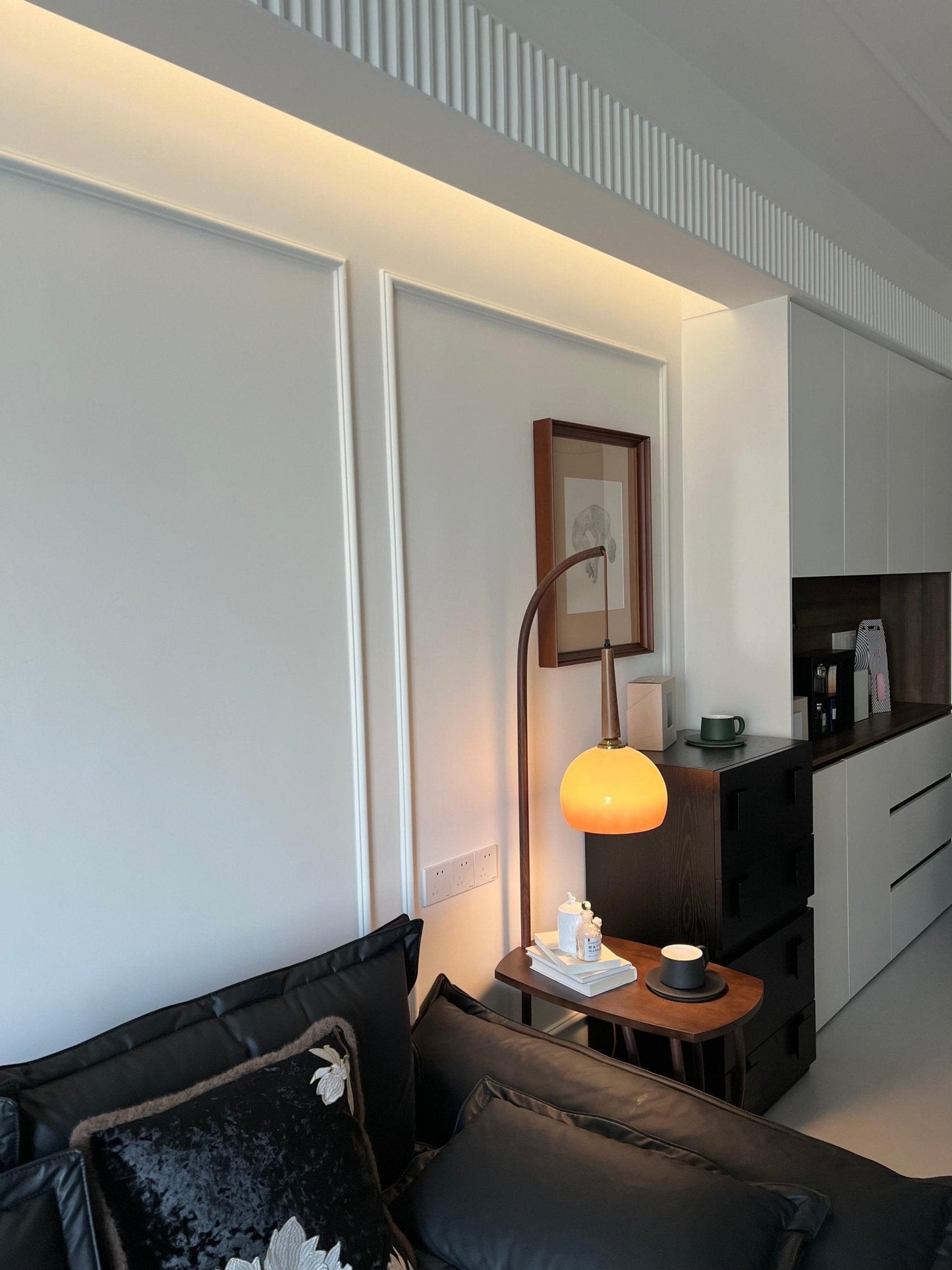 Cantilever Wood Accent Floor Lamp with Glass Shade and Table