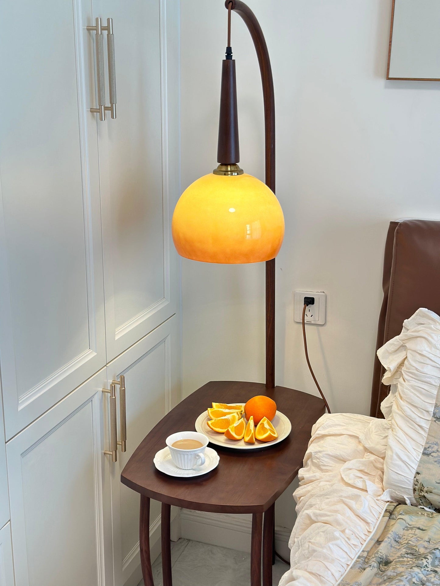 Cantilever Wood Accent Floor Lamp with Glass Shade and Table