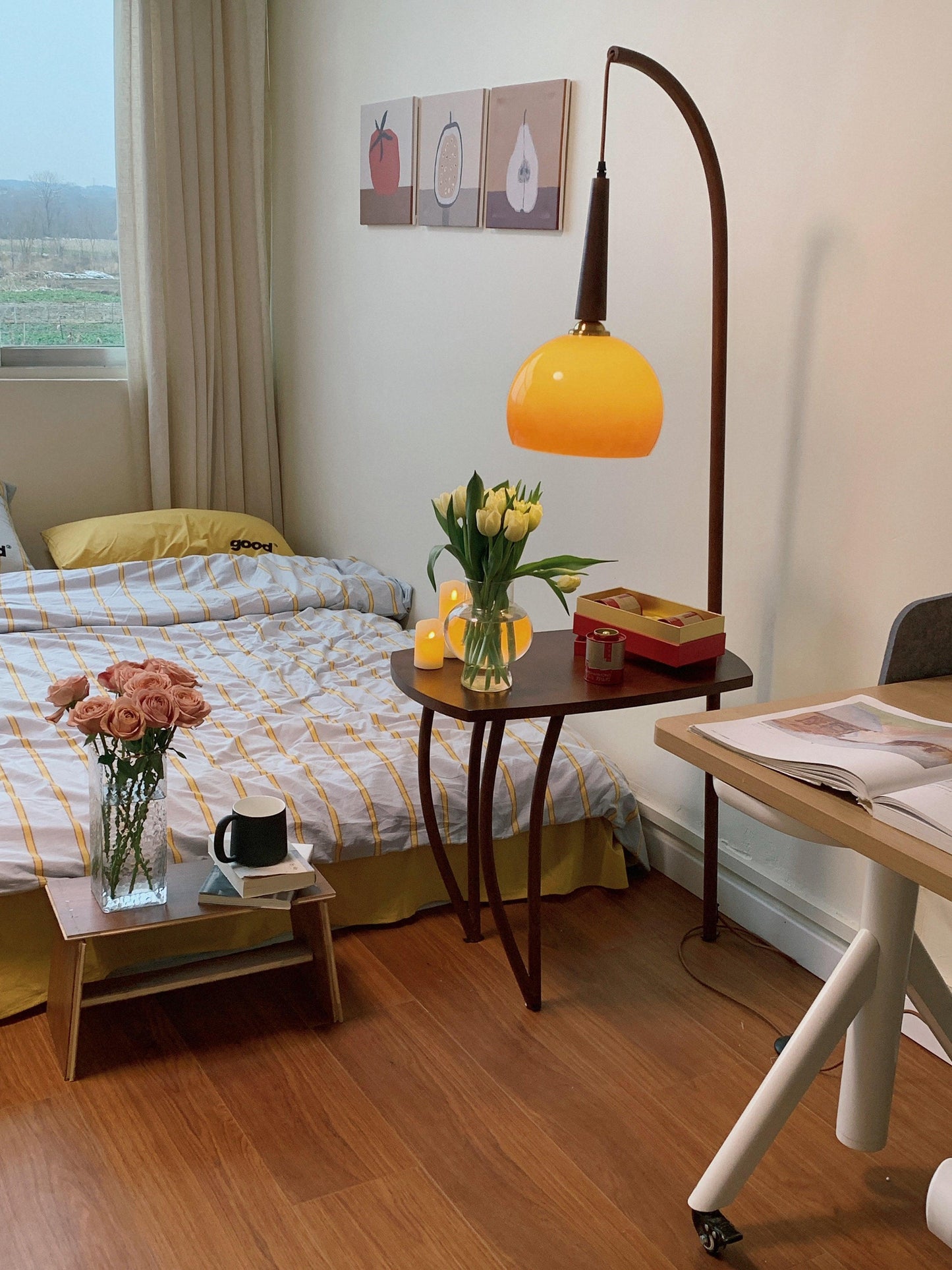 Cantilever Wood Accent Floor Lamp with Glass Shade and Table