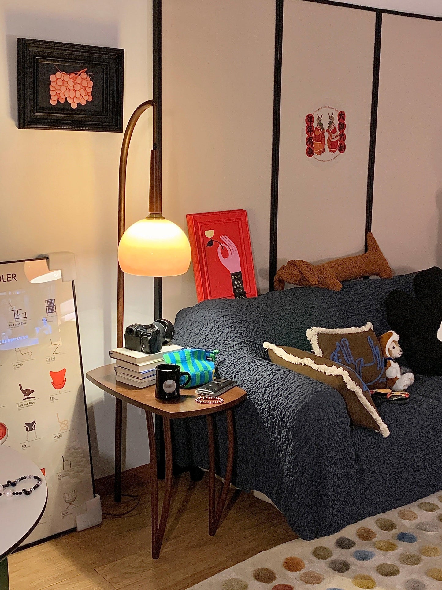 Cantilever Wood Accent Floor Lamp with Glass Shade and Table