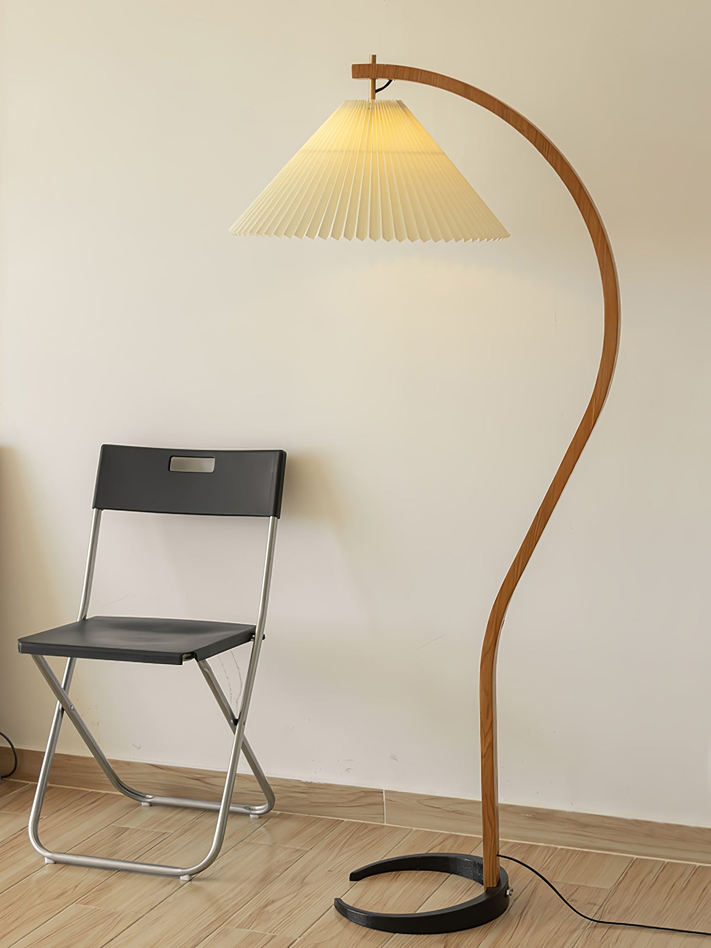 Caprani Floor Lamp - Scandinavian Design, LED, Indoor Use