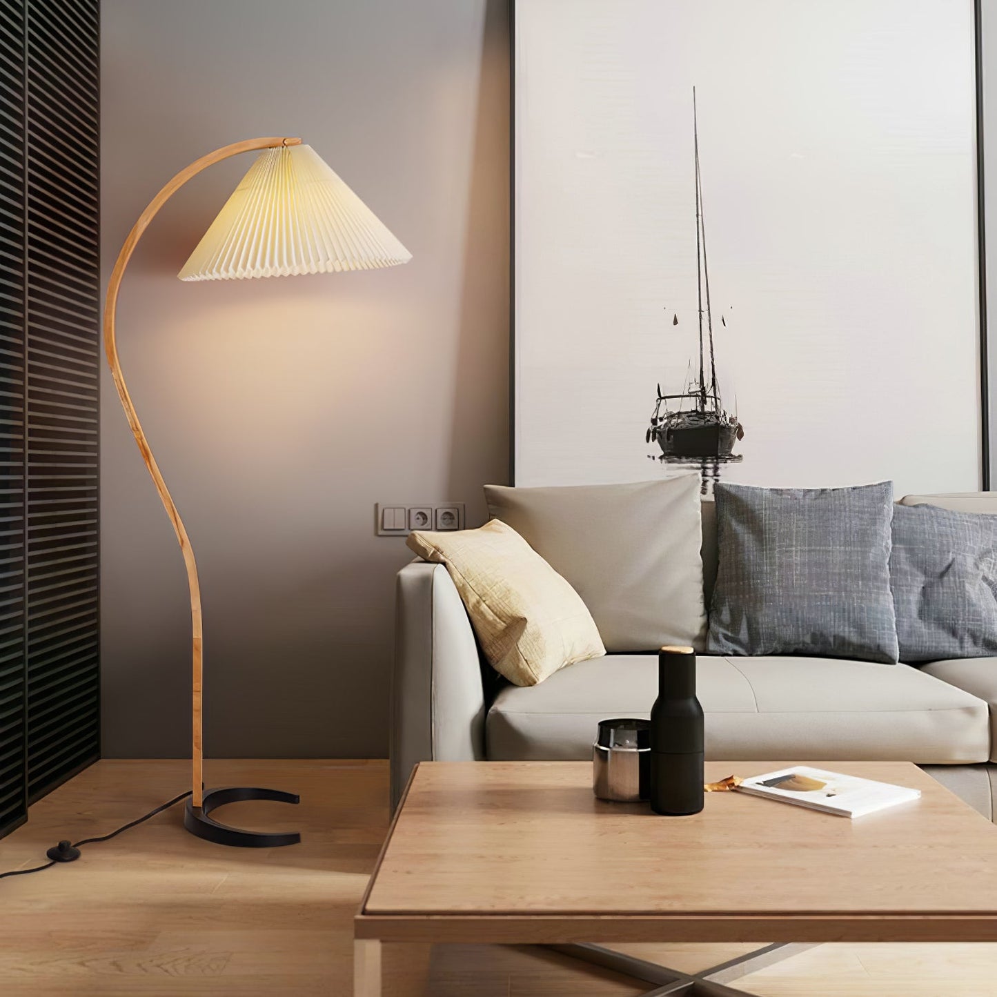 Caprani Floor Lamp - Scandinavian Design, LED, Indoor Use