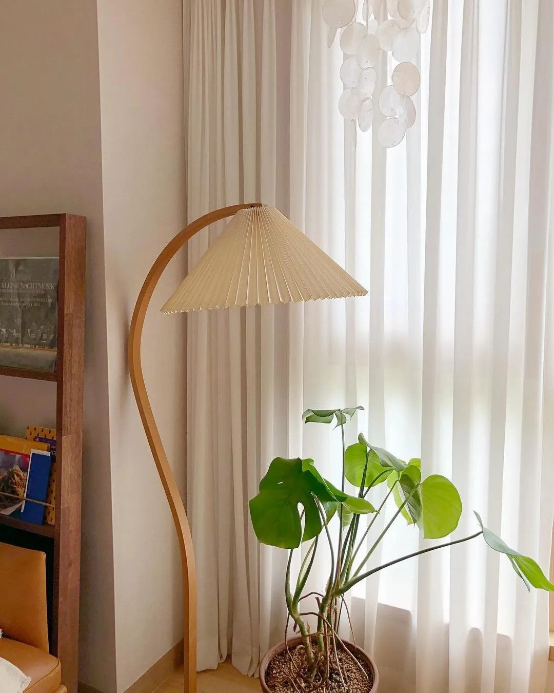 Caprani Floor Lamp - Scandinavian Design, LED, Indoor Use