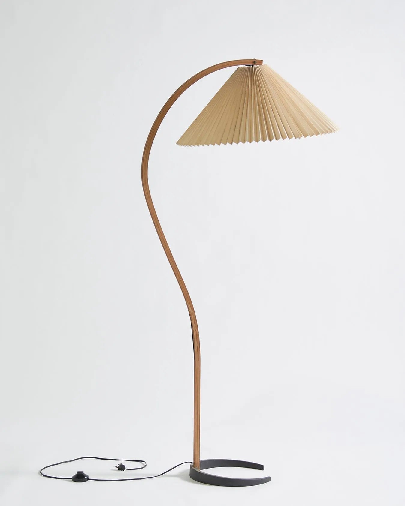 Caprani Floor Lamp - Scandinavian Design, LED, Indoor Use