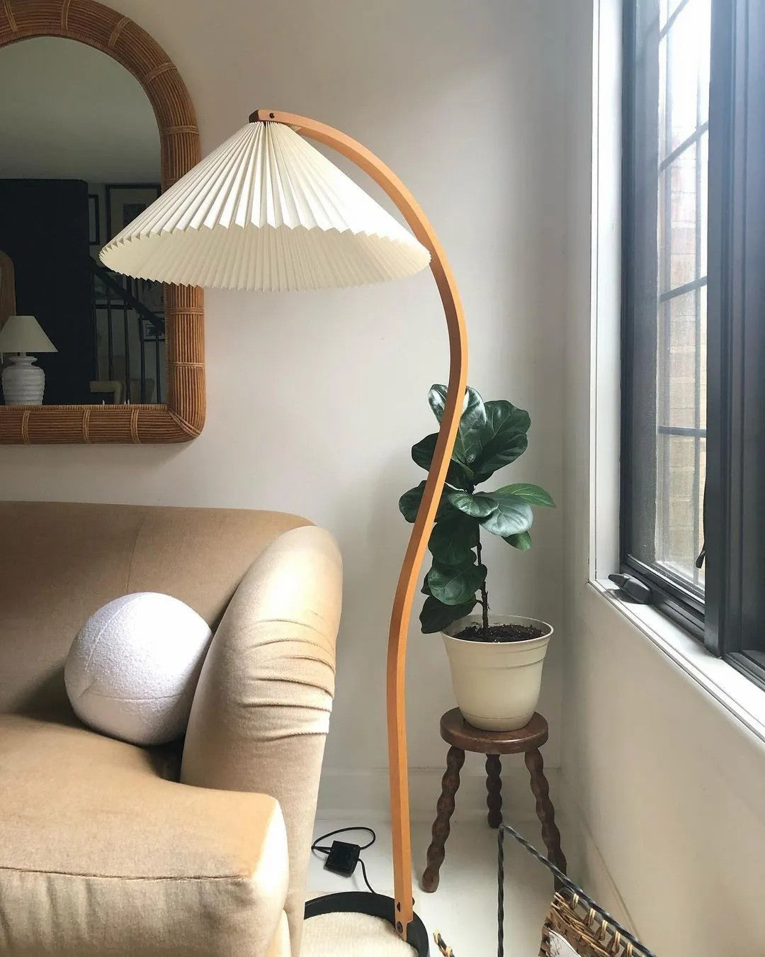 Caprani Floor Lamp - Scandinavian Design, LED, Indoor Use