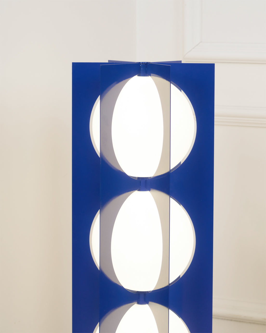 Blue Kleos Floor Lamp - Modern LED Lighting, Navy Design