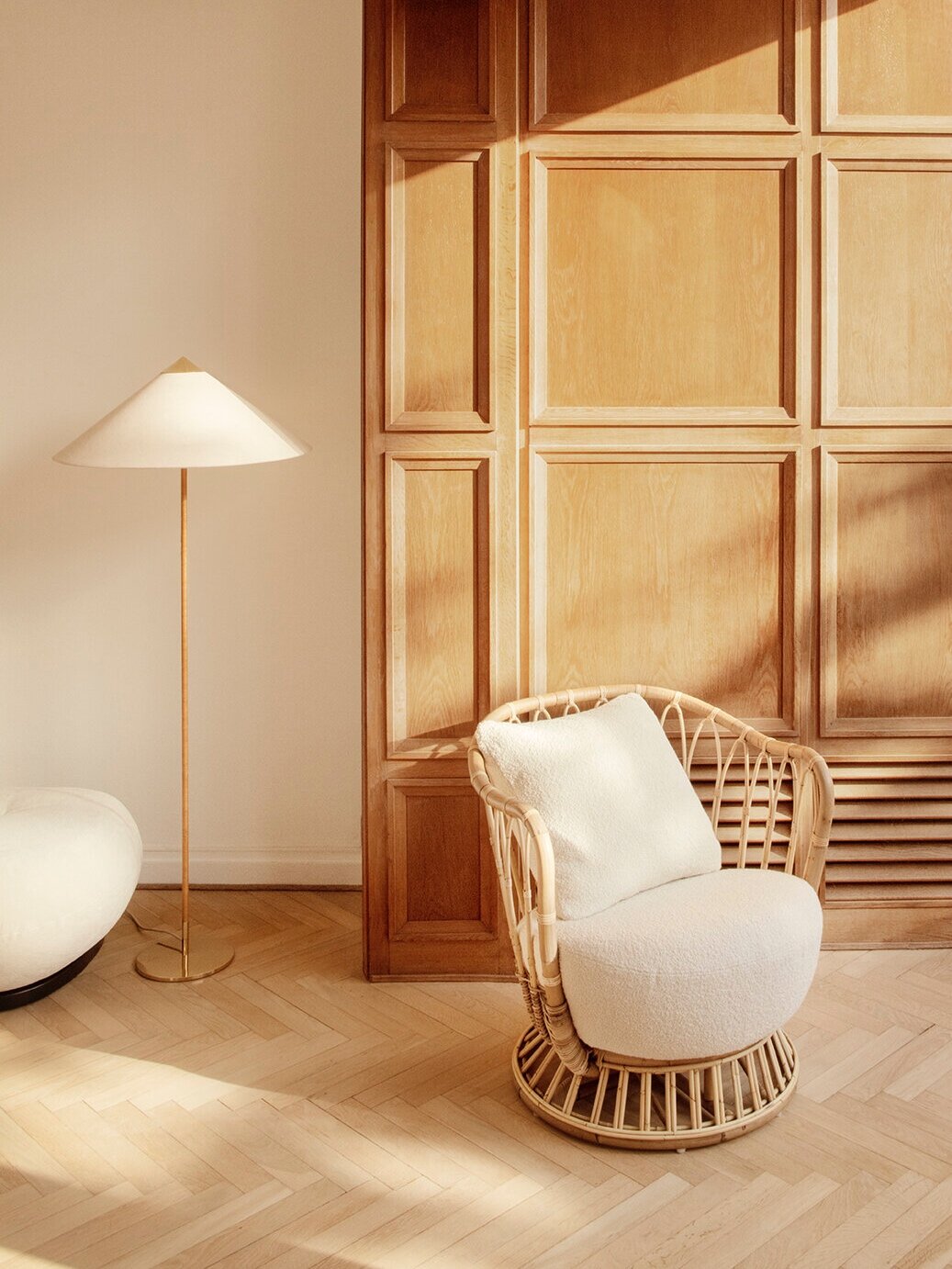 Tynell Floor Lamp with Rattan Shade and LED Bulb