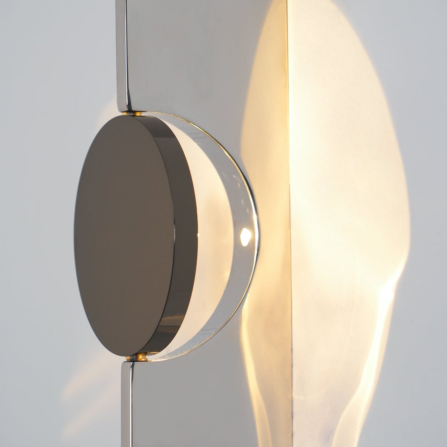 Creative Light And Shadow Wall Lamp - LED Indoor Lighting