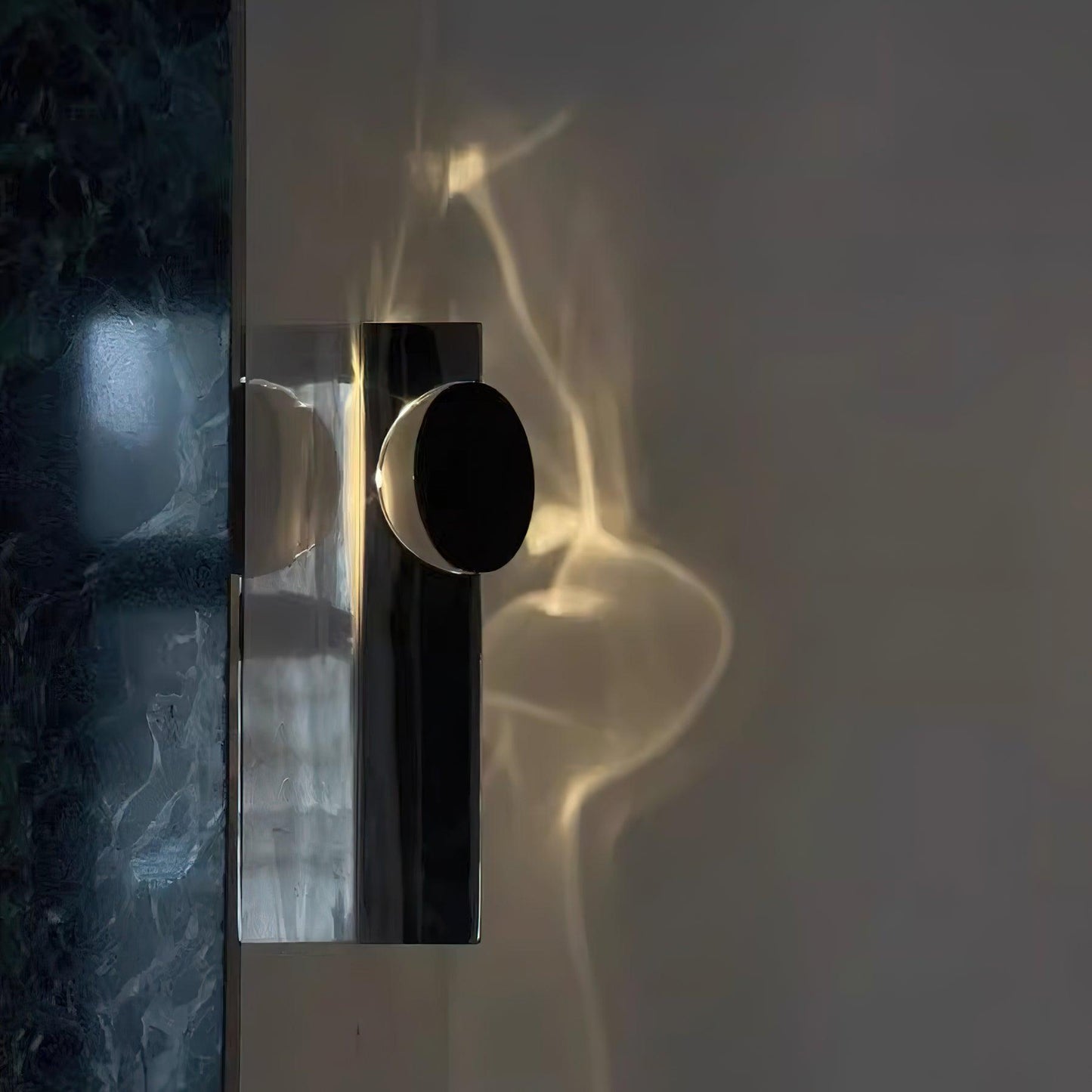 Creative Light And Shadow Wall Lamp - LED Indoor Lighting
