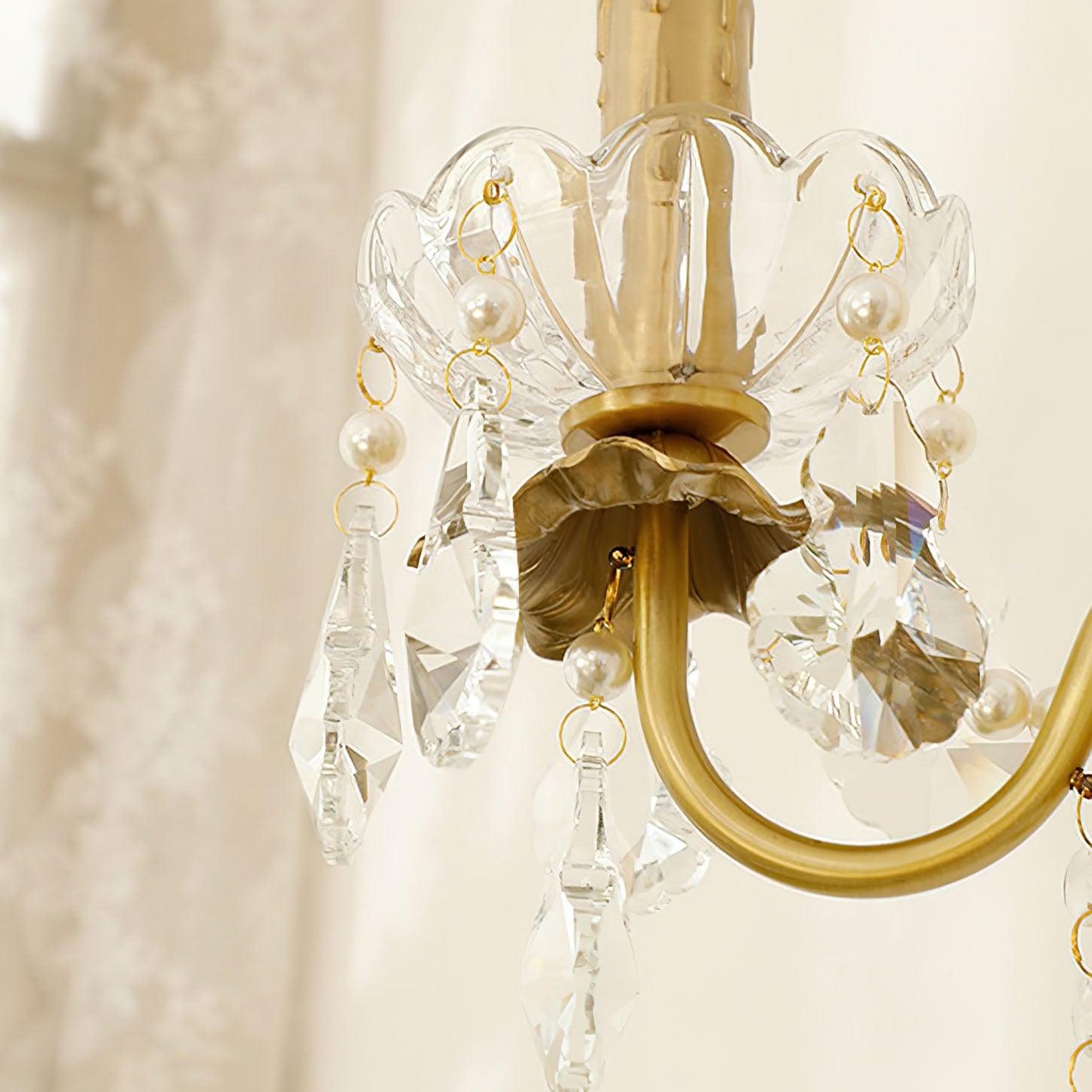 Crystal Pearl Chain Wall Lamp - Elegant LED Indoor Lighting