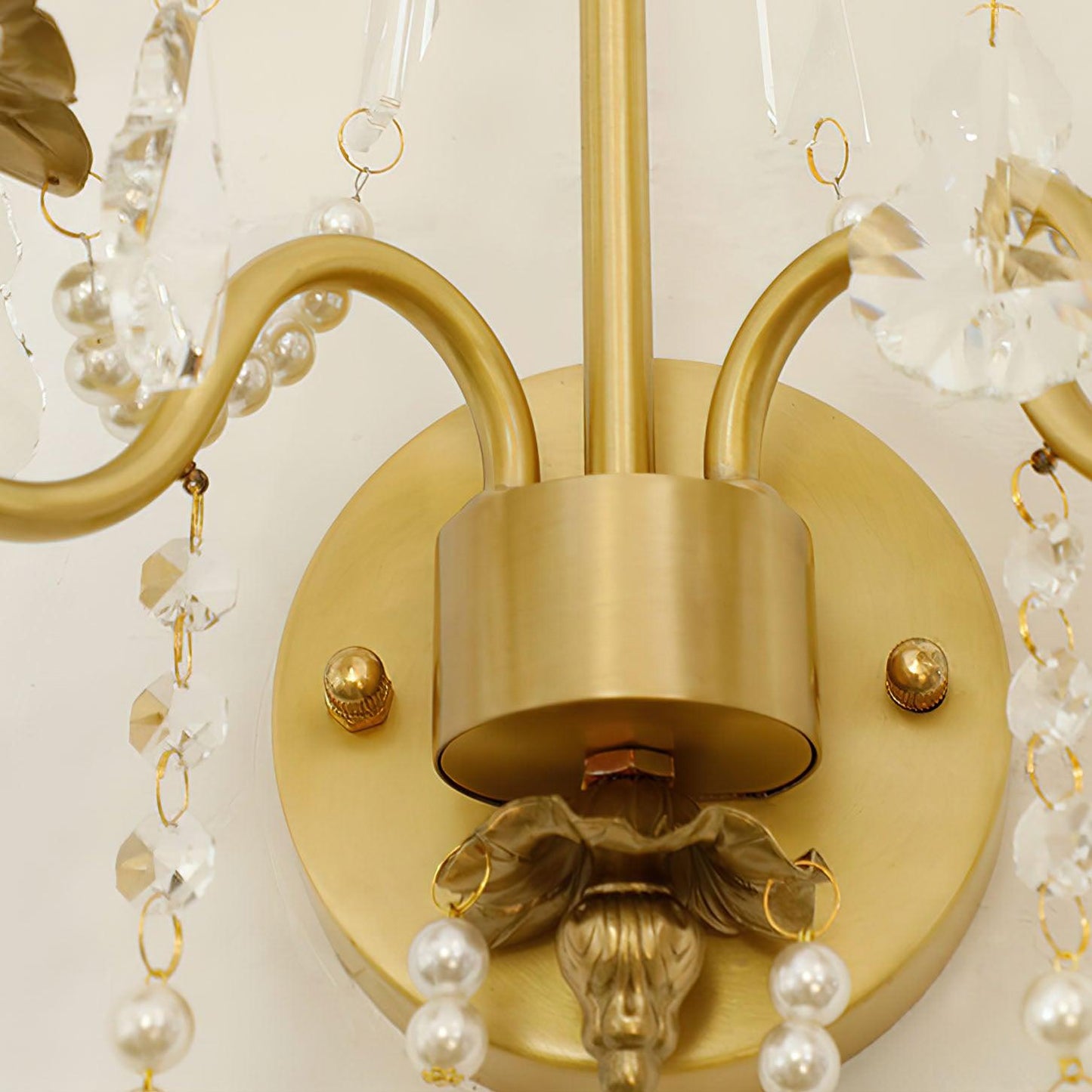 Crystal Pearl Chain Wall Lamp - Elegant LED Indoor Lighting