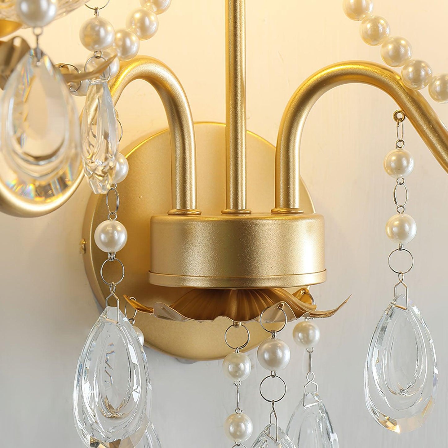 Crystal Pearl Chain Wall Lamp - Elegant LED Indoor Lighting