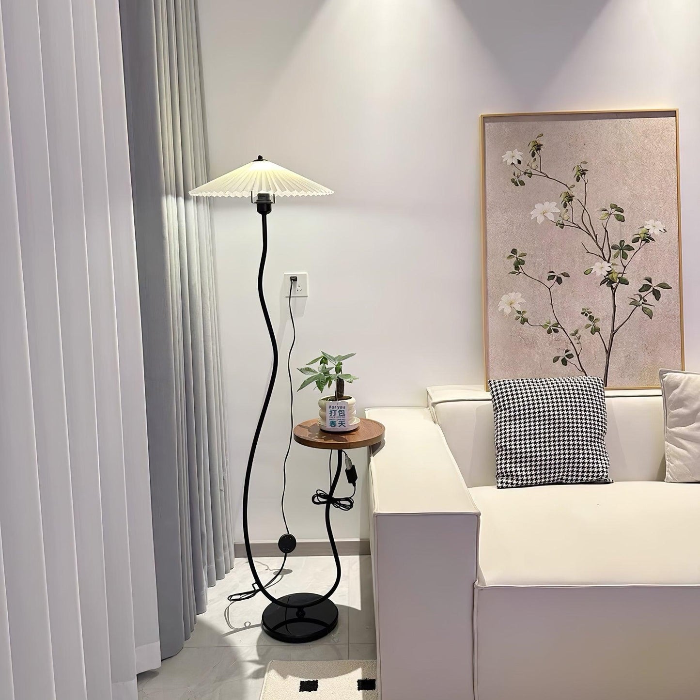 Curvatura Floor Lamp with Wooden Base and Fabric Shade