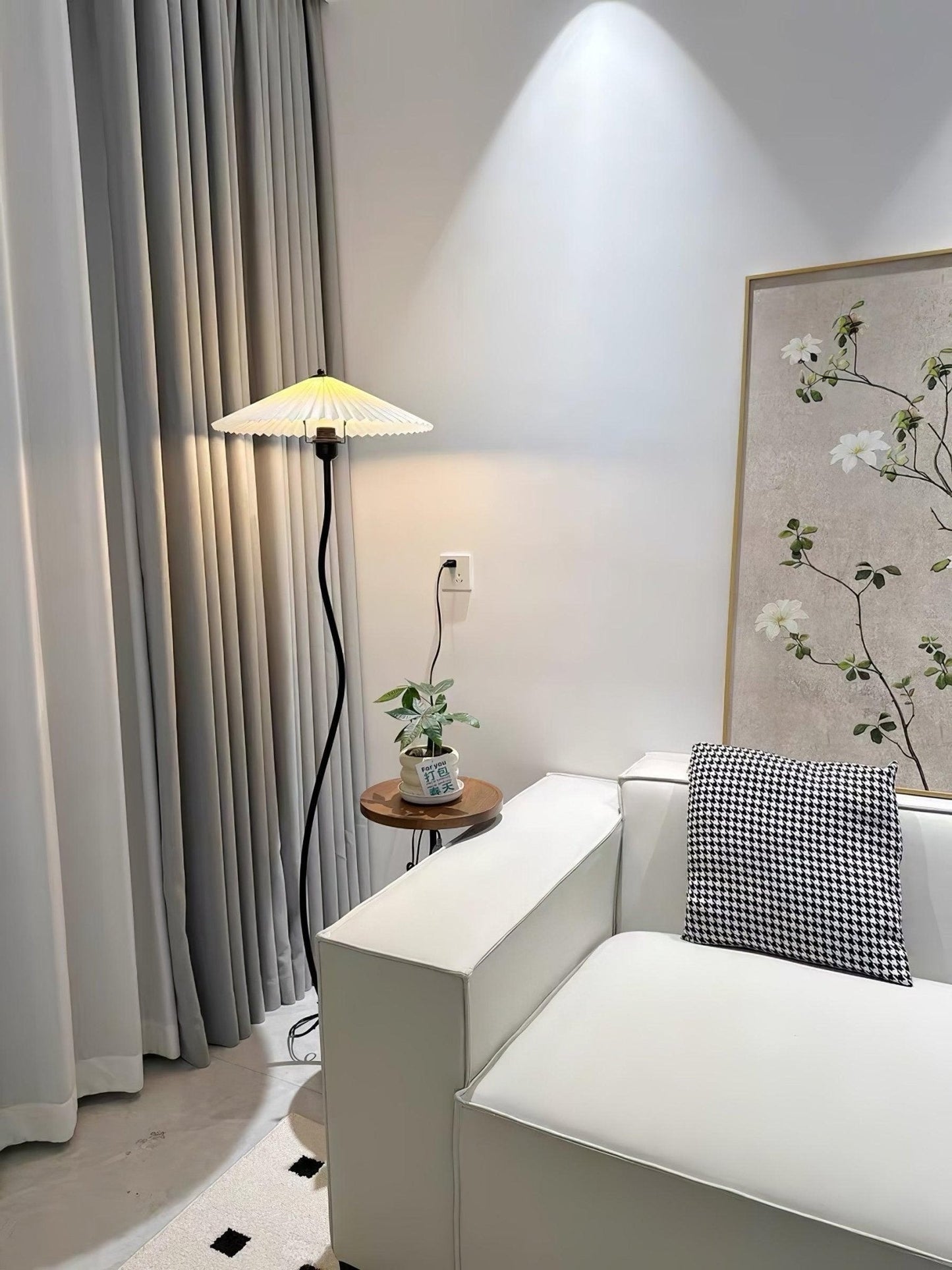 Curvatura Floor Lamp with Wooden Base and Fabric Shade