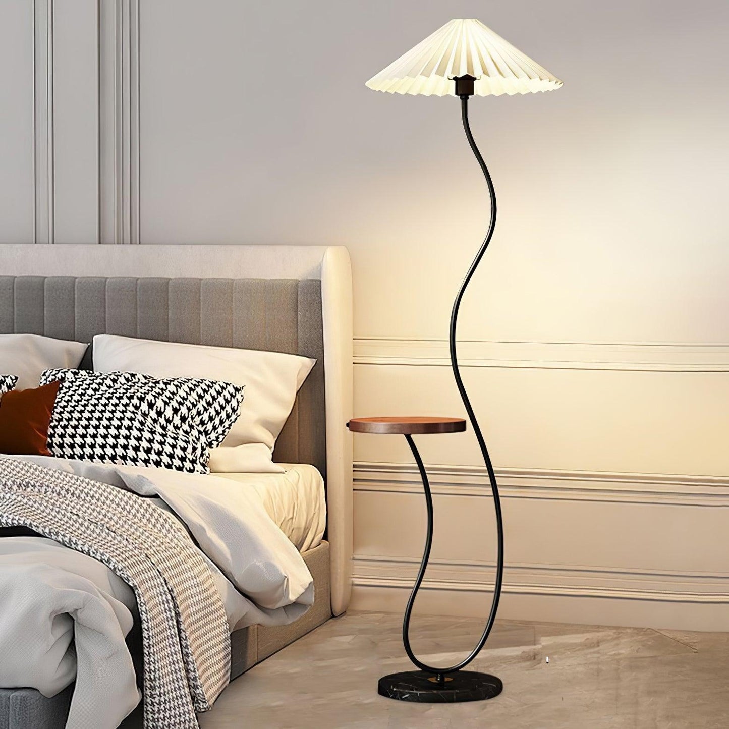 Curvatura Floor Lamp with Wooden Base and Fabric Shade