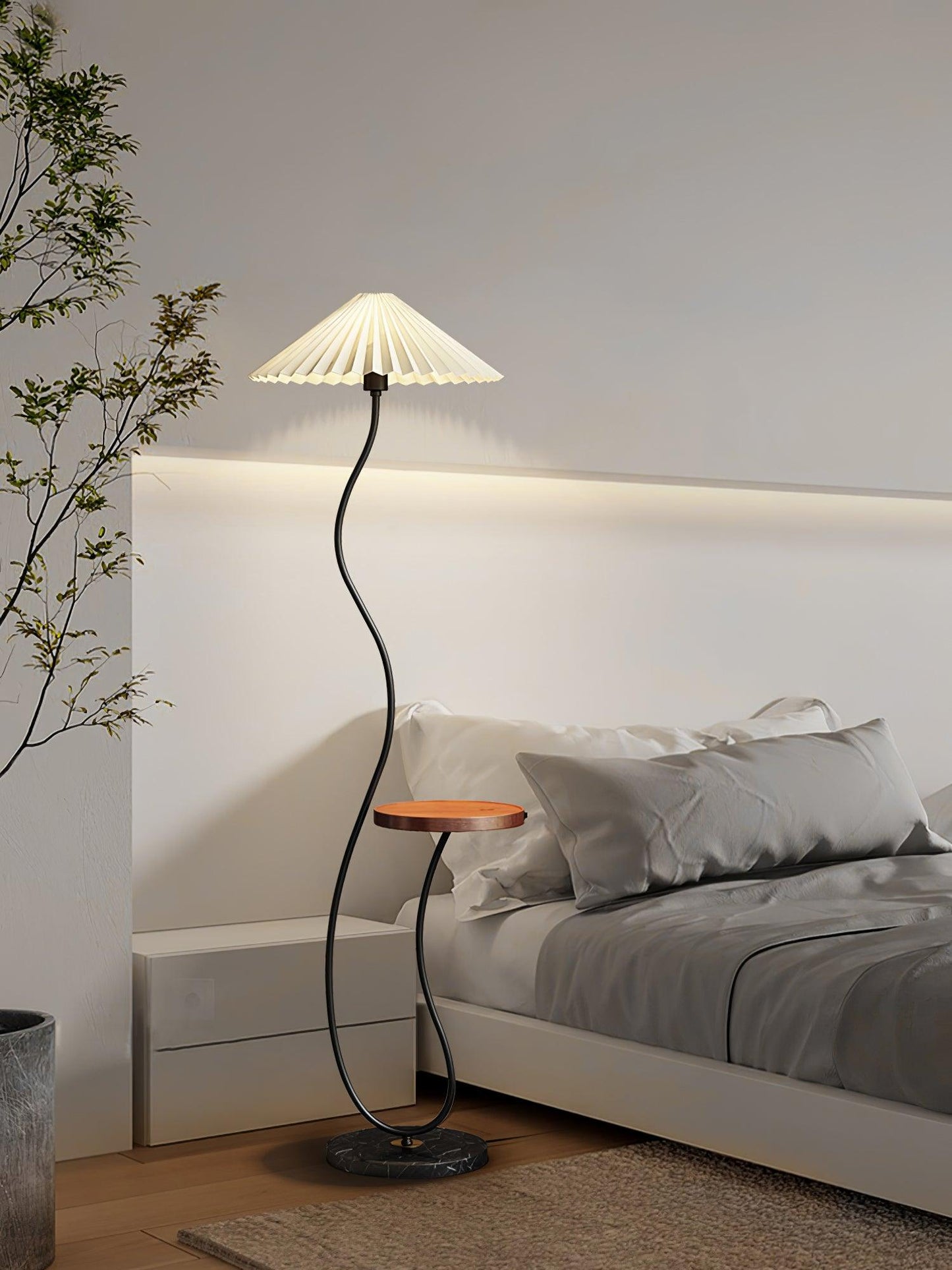 Curvatura Floor Lamp with Wooden Base and Fabric Shade
