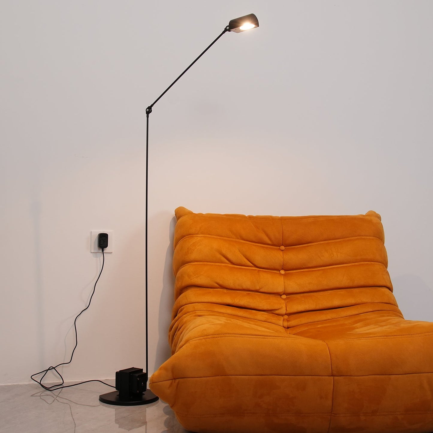 Dynamo Floor Lamp with LED Light and Adjustable Arms