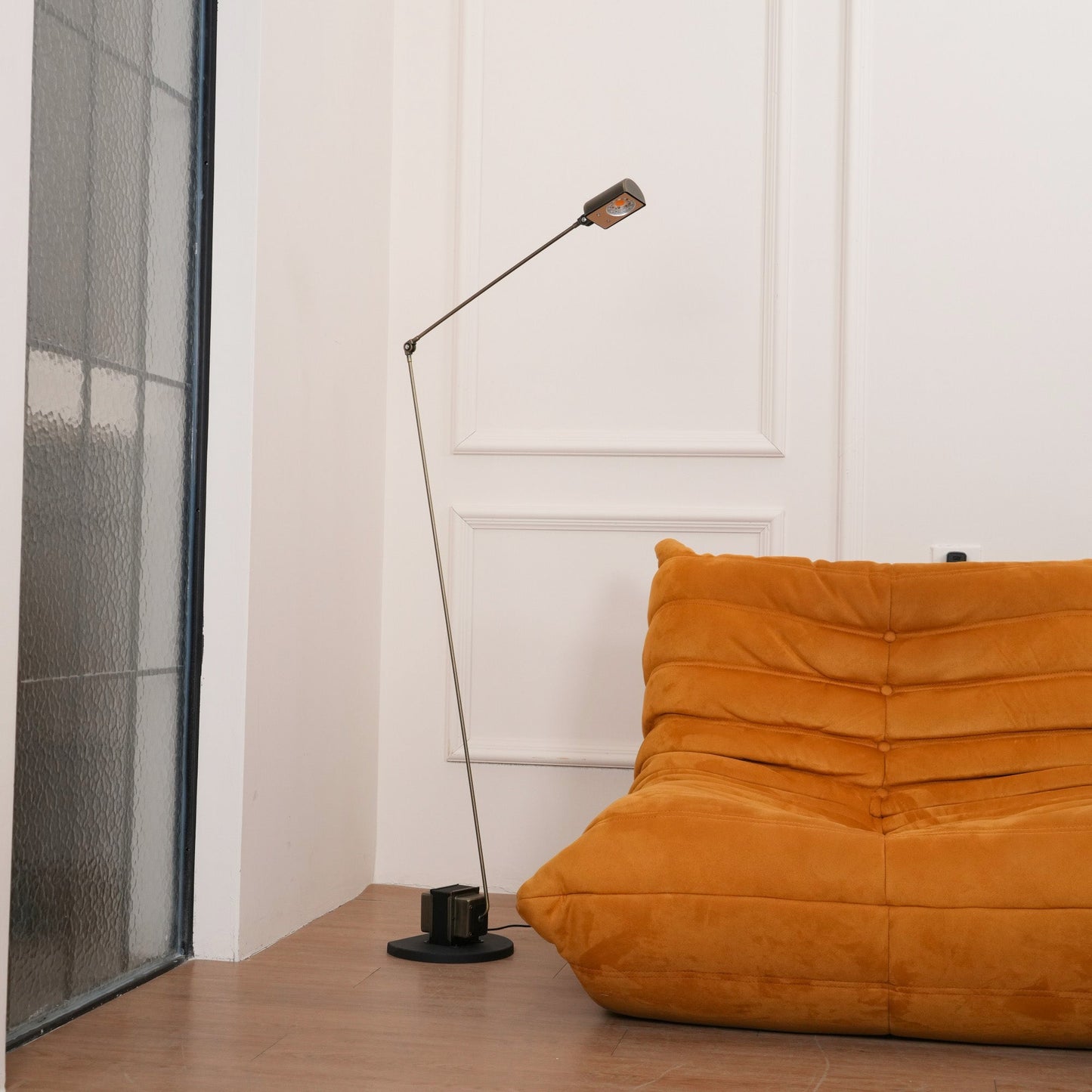Dynamo Floor Lamp with LED Light and Adjustable Arms