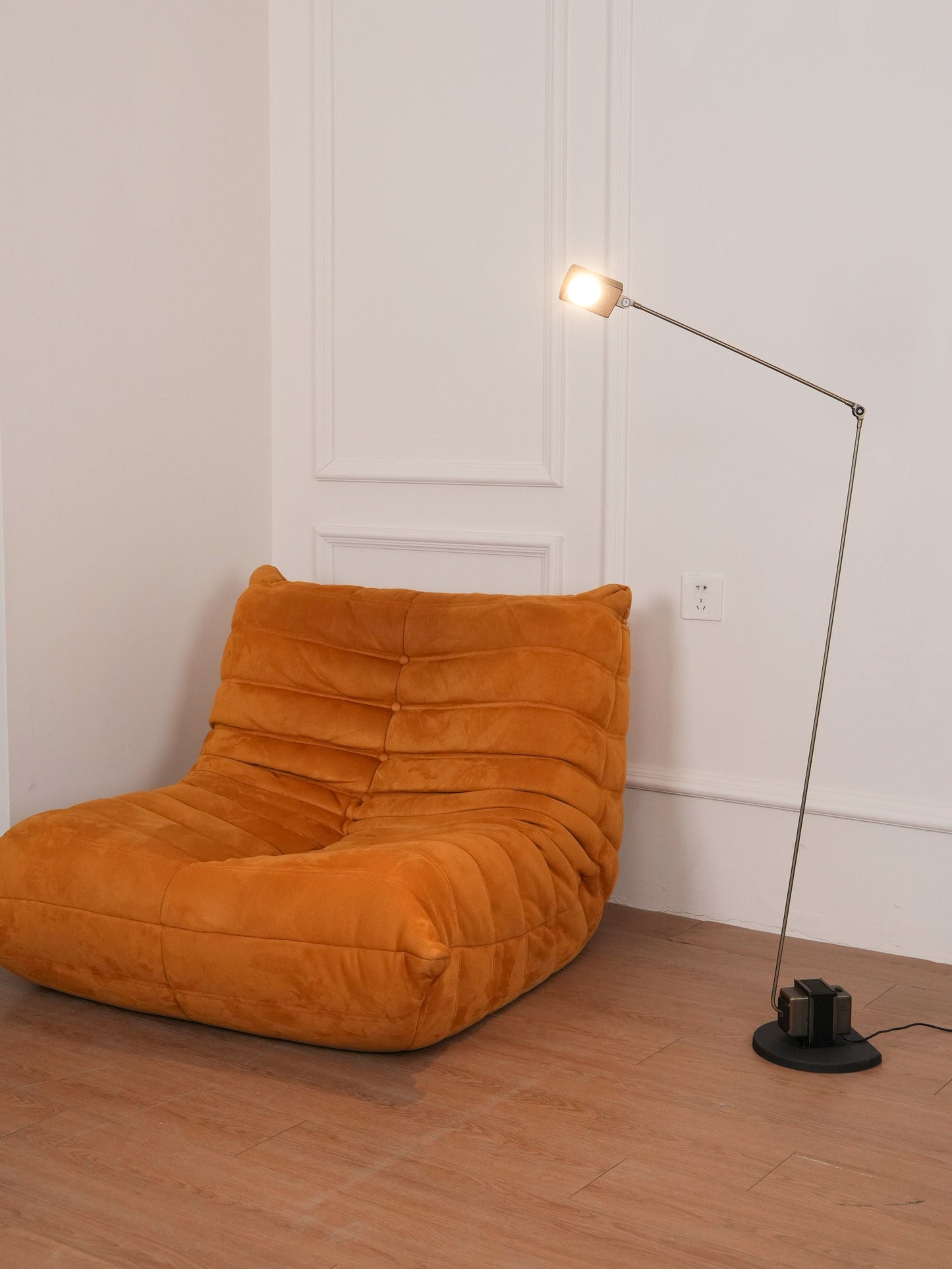 Dynamo Floor Lamp with LED Light and Adjustable Arms